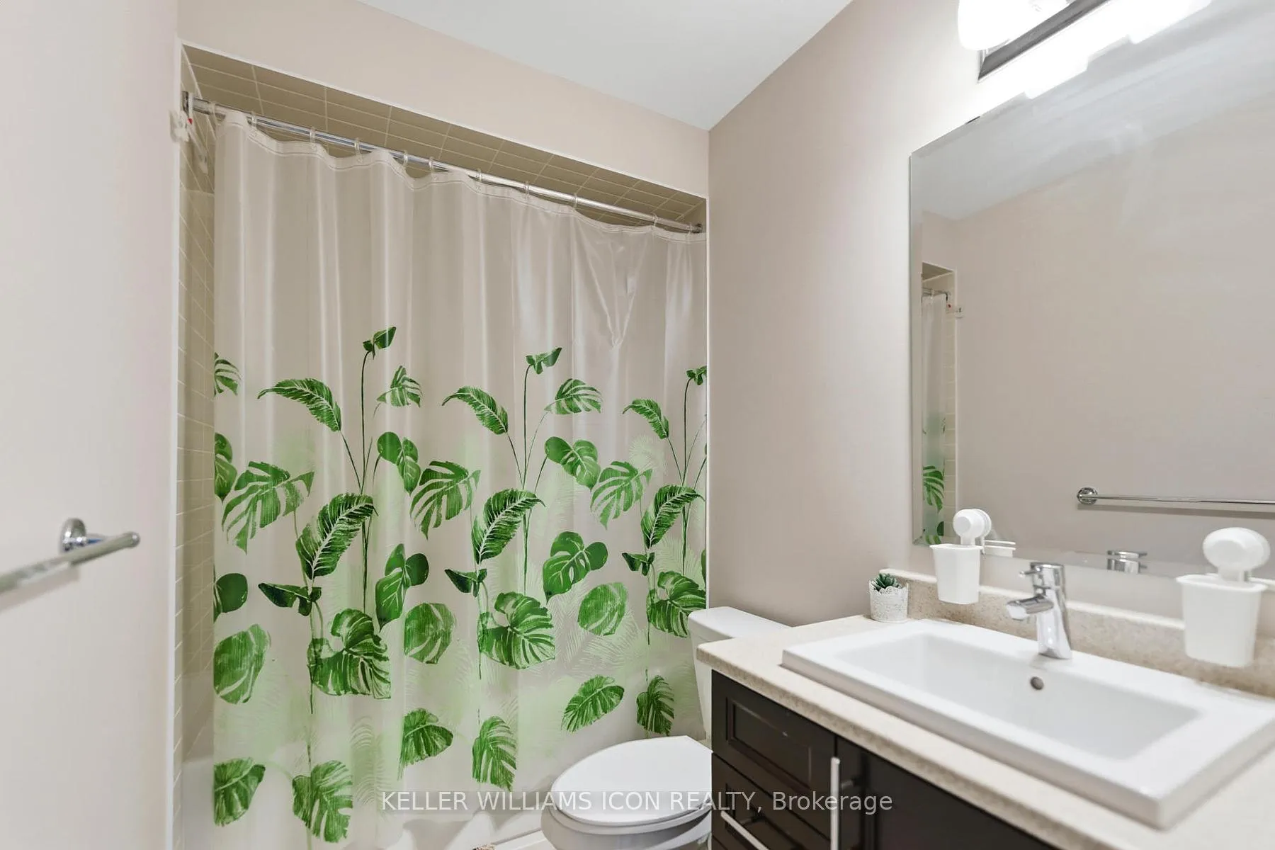 Photo 15 of 726 Guardian Grove, Ottawa, Riverside South/Gloucester Glen — HOMEH