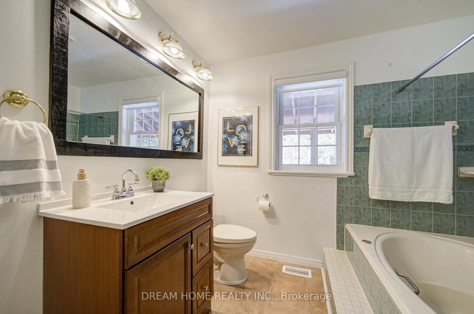 Photo 20 of 339 Carnegie Beach Road, Scugog, Rural Scugog — HOMEH