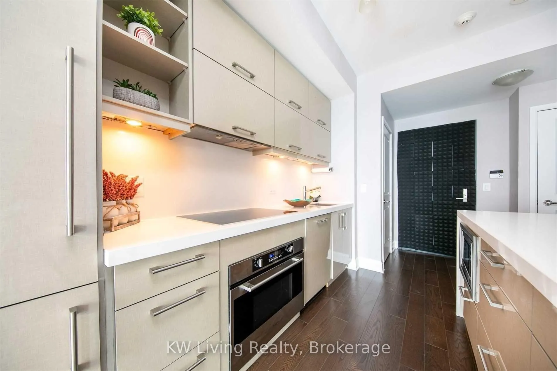 Photo 5 of Unit 4306, 1080 Bay Street, Toronto, Bay Street Corridor — HOMEH