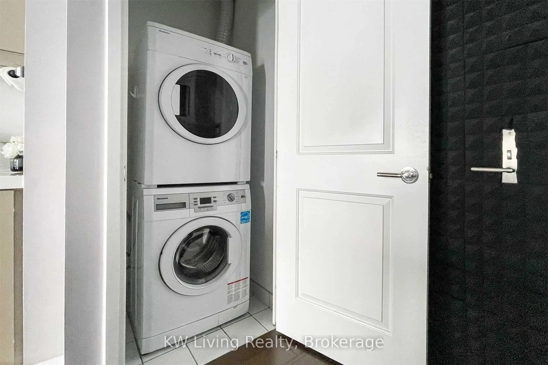 Photo 19 of Unit 4306, 1080 Bay Street, Toronto, Bay Street Corridor — HOMEH
