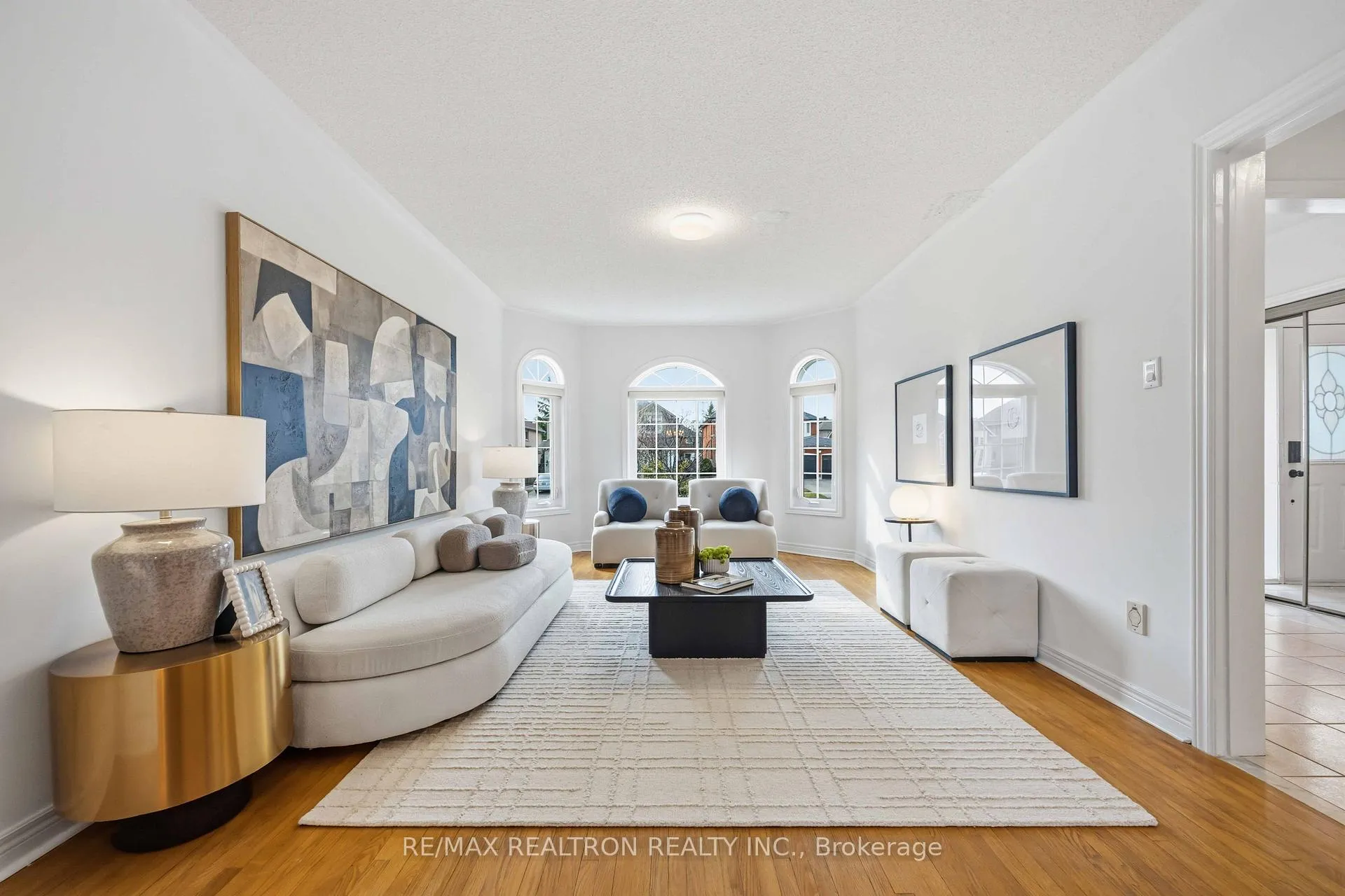Photo 5 of 53 Boxwood Crescent, Markham, Rouge Fairways — HOMEH