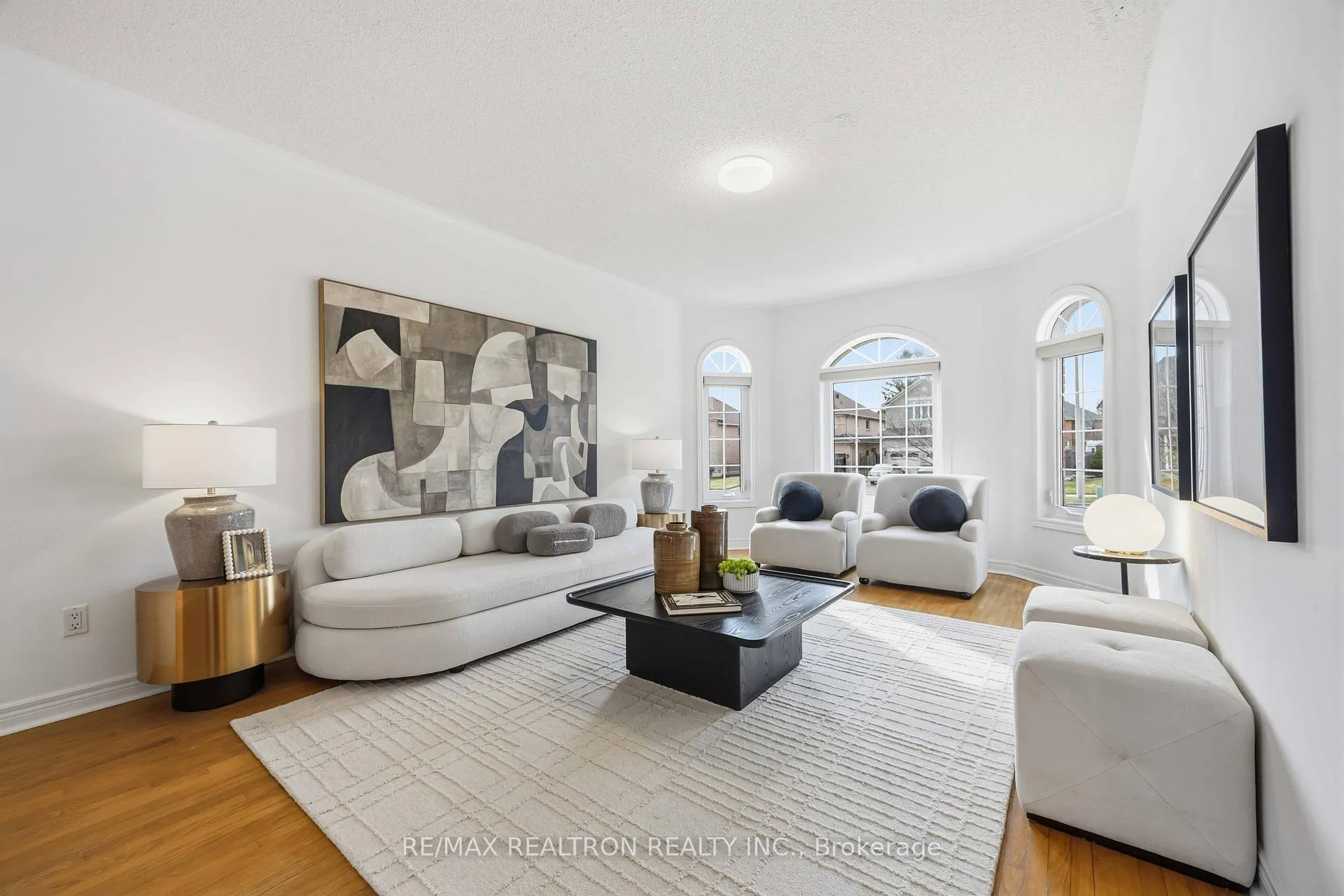Photo 6 of 53 Boxwood Crescent, Markham, Rouge Fairways — HOMEH
