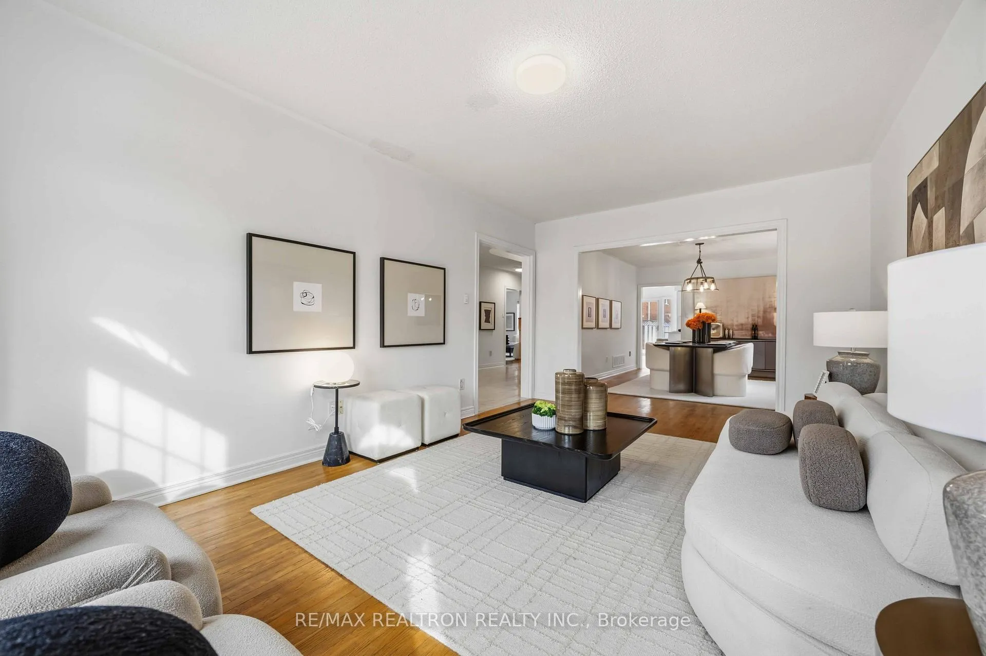 Photo 9 of 53 Boxwood Crescent, Markham, Rouge Fairways — HOMEH