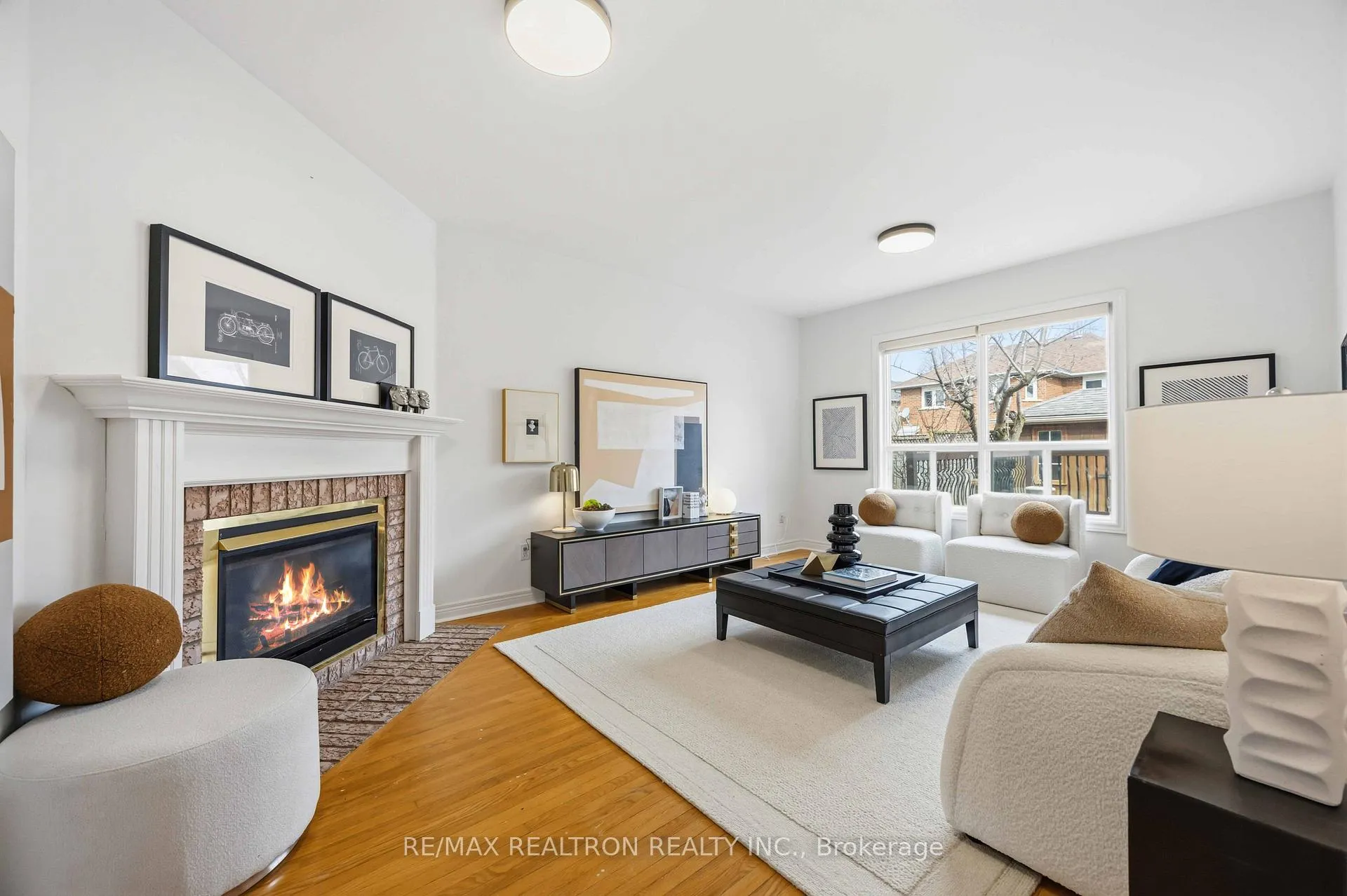 Photo 11 of 53 Boxwood Crescent, Markham, Rouge Fairways — HOMEH