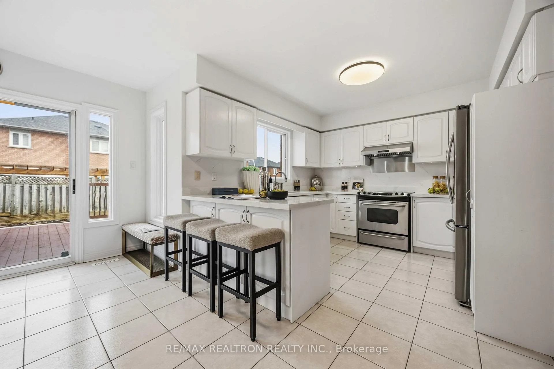Photo 16 of 53 Boxwood Crescent, Markham, Rouge Fairways — HOMEH