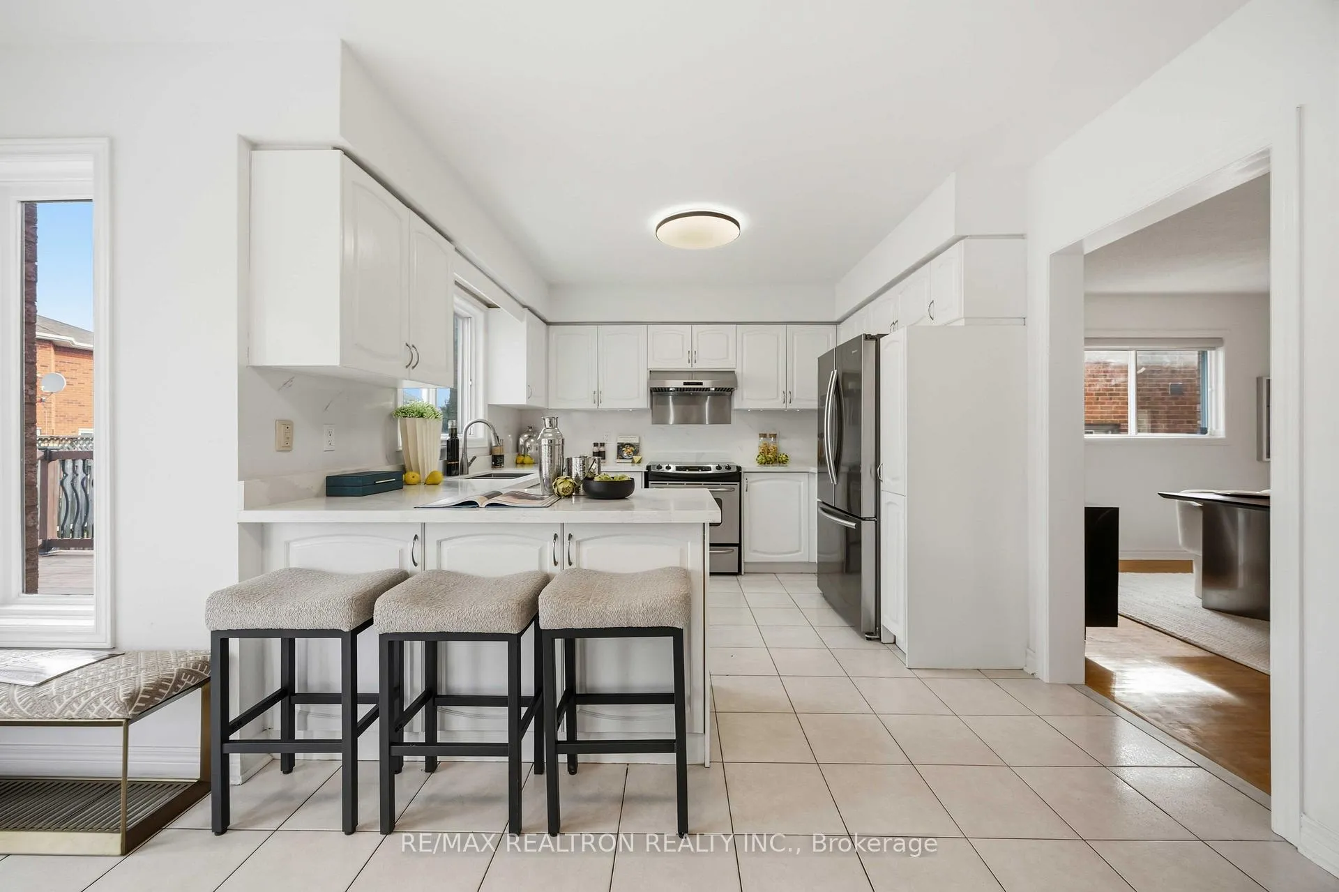 Photo 20 of 53 Boxwood Crescent, Markham, Rouge Fairways — HOMEH