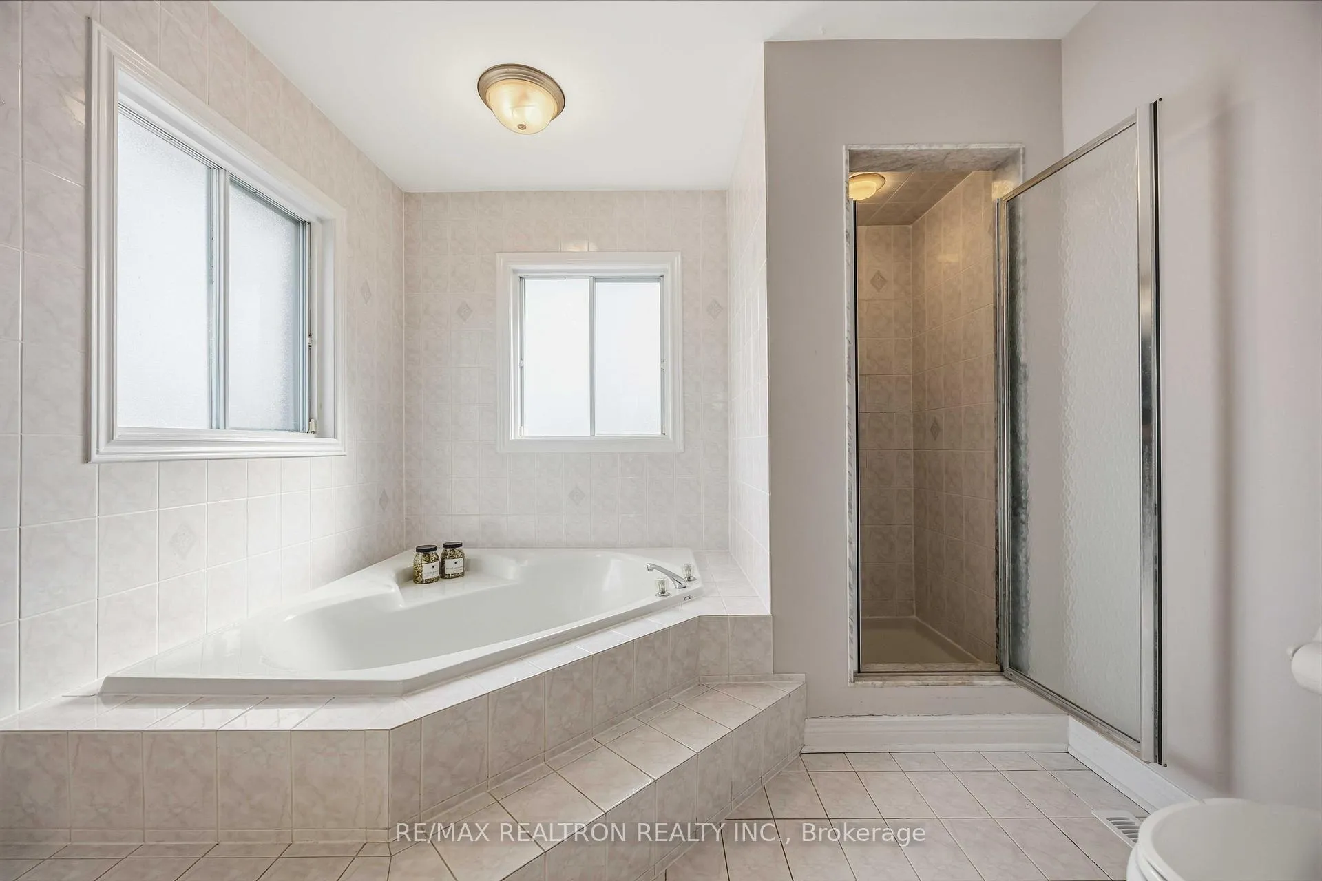 Photo 26 of 53 Boxwood Crescent, Markham, Rouge Fairways — HOMEH
