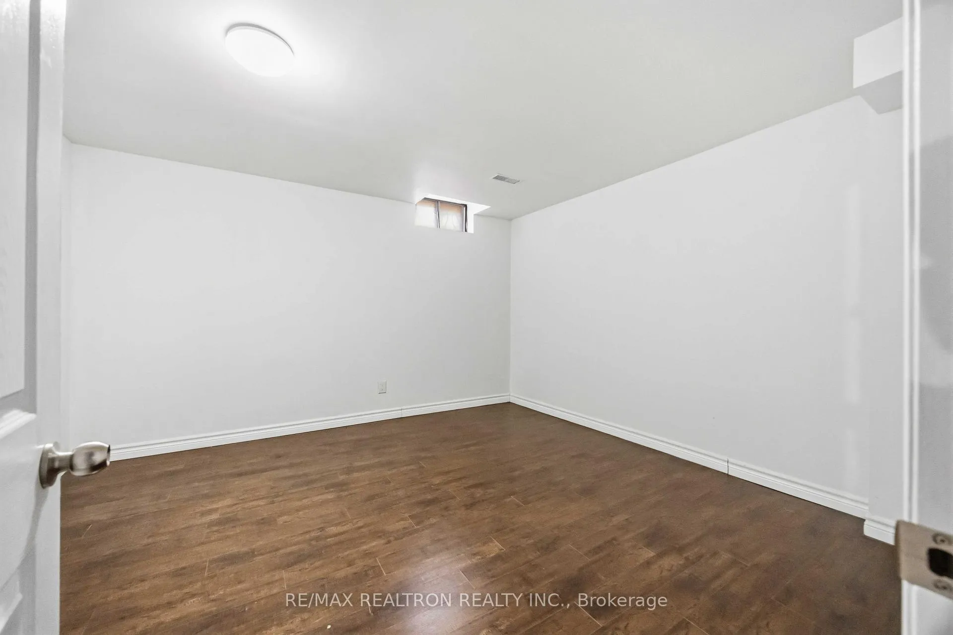 Photo 38 of 53 Boxwood Crescent, Markham, Rouge Fairways — HOMEH