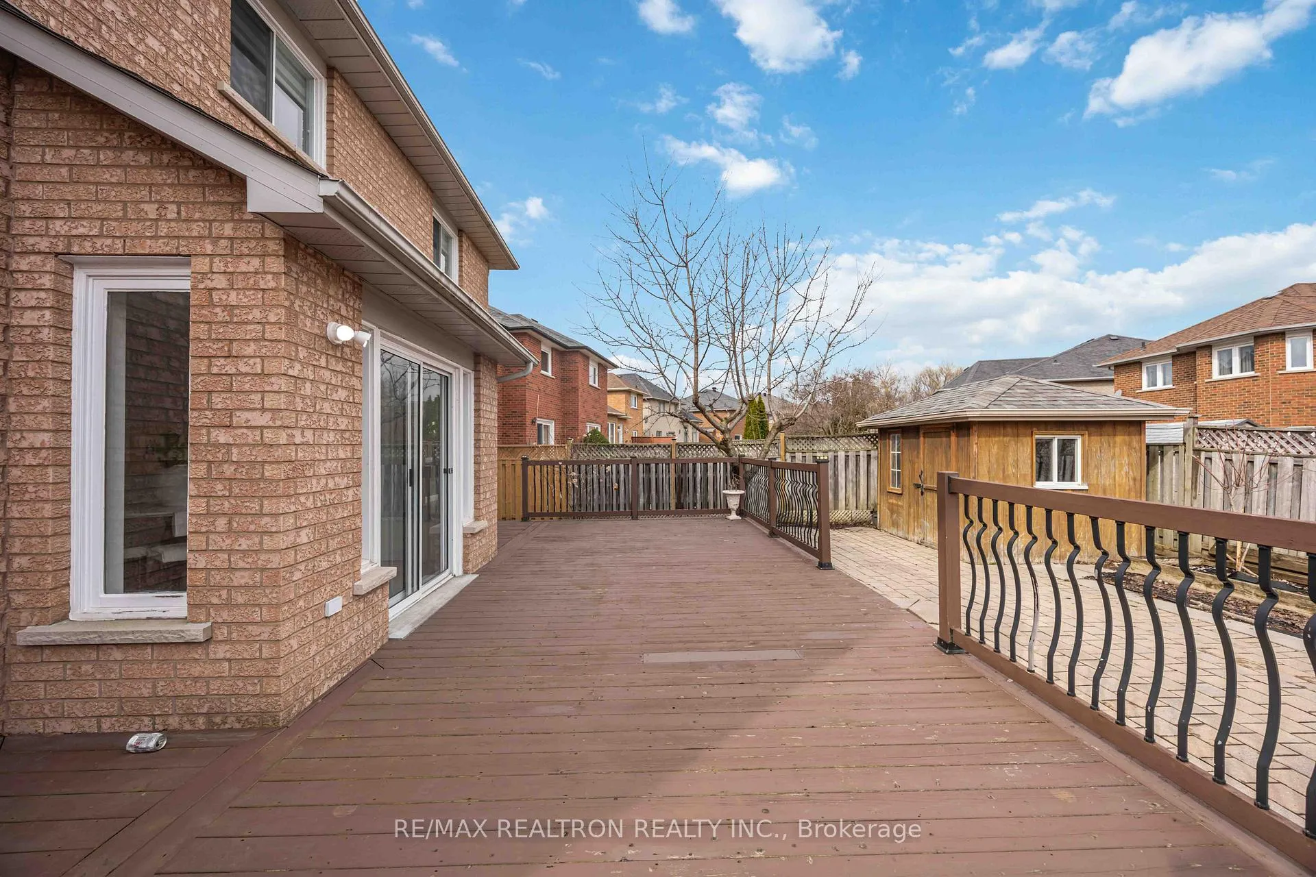 Photo 39 of 53 Boxwood Crescent, Markham, Rouge Fairways — HOMEH