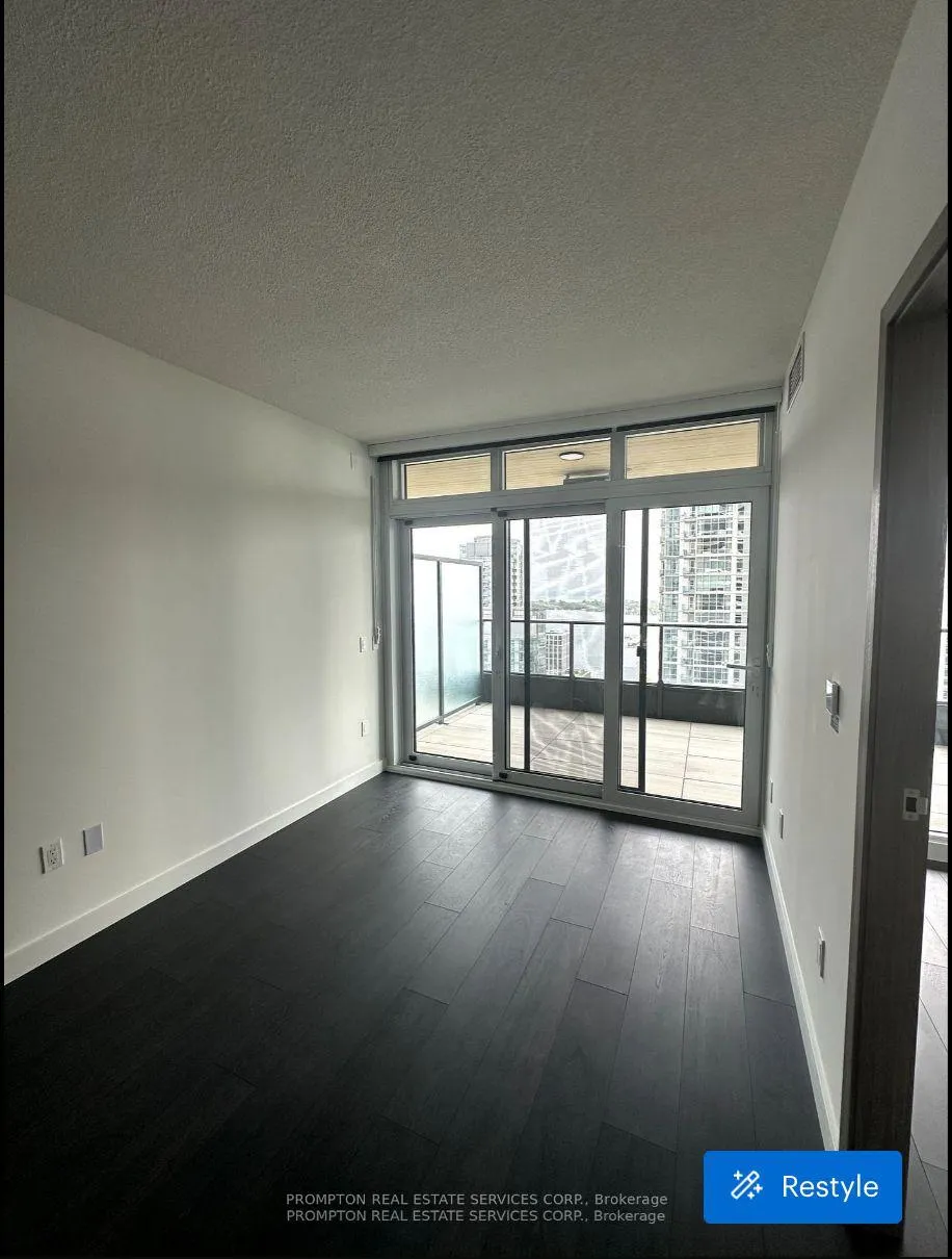 Photo 7 of Unit 3207, 1 Concord Cityplace Way, Toronto, Waterfront Communities — HOMEH