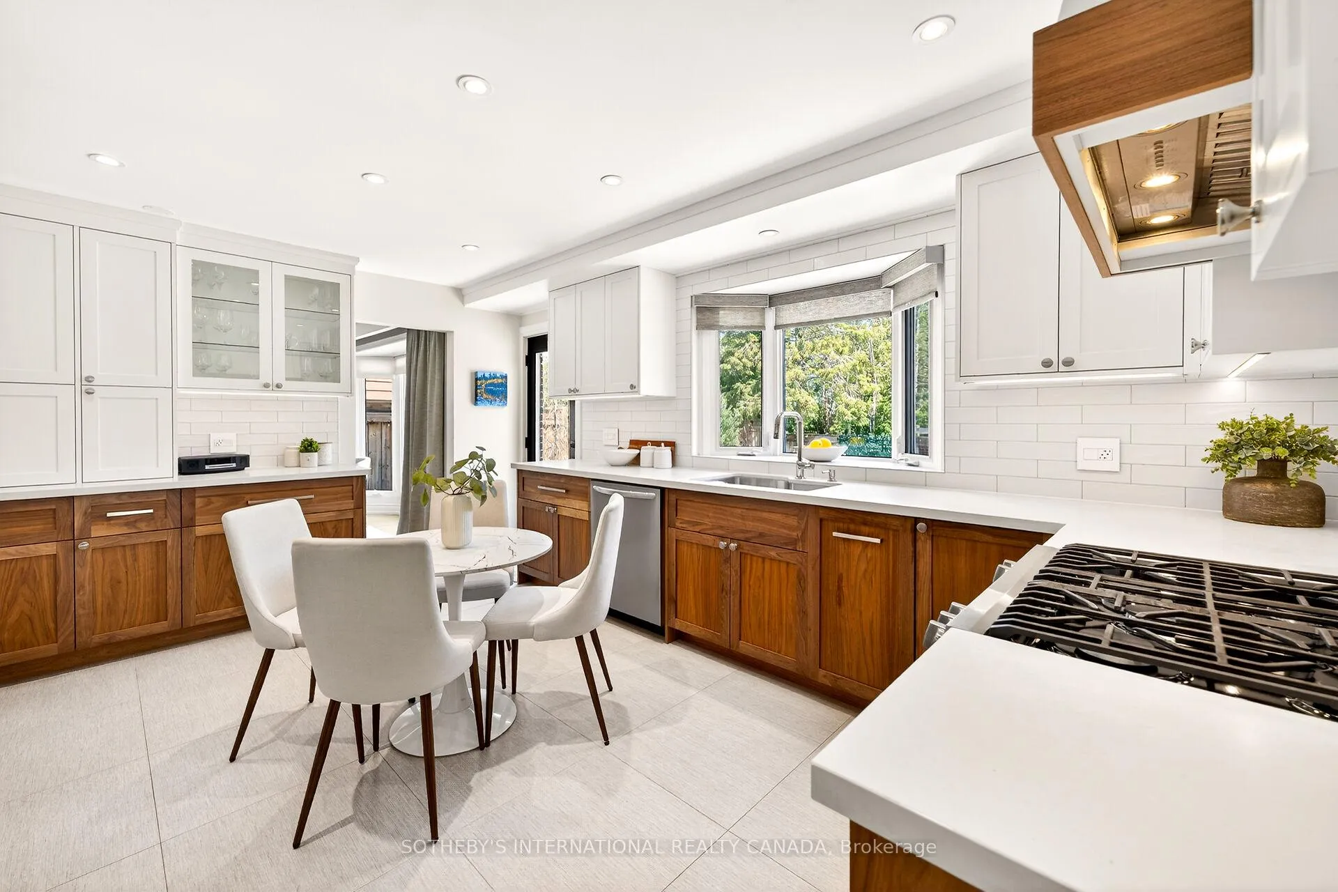 Photo 12 of 499 Wicklow Road, Burlington, Shoreacres — HOMEH