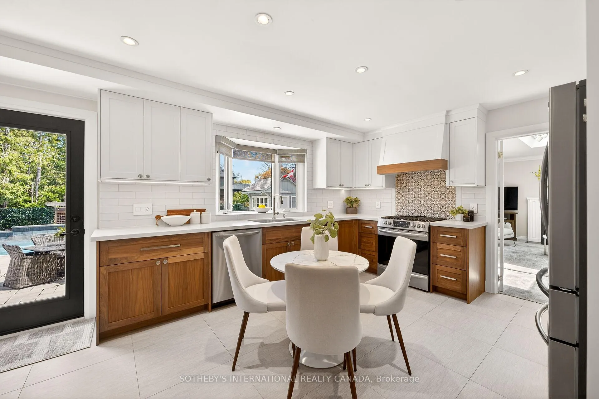 Photo 13 of 499 Wicklow Road, Burlington, Shoreacres — HOMEH