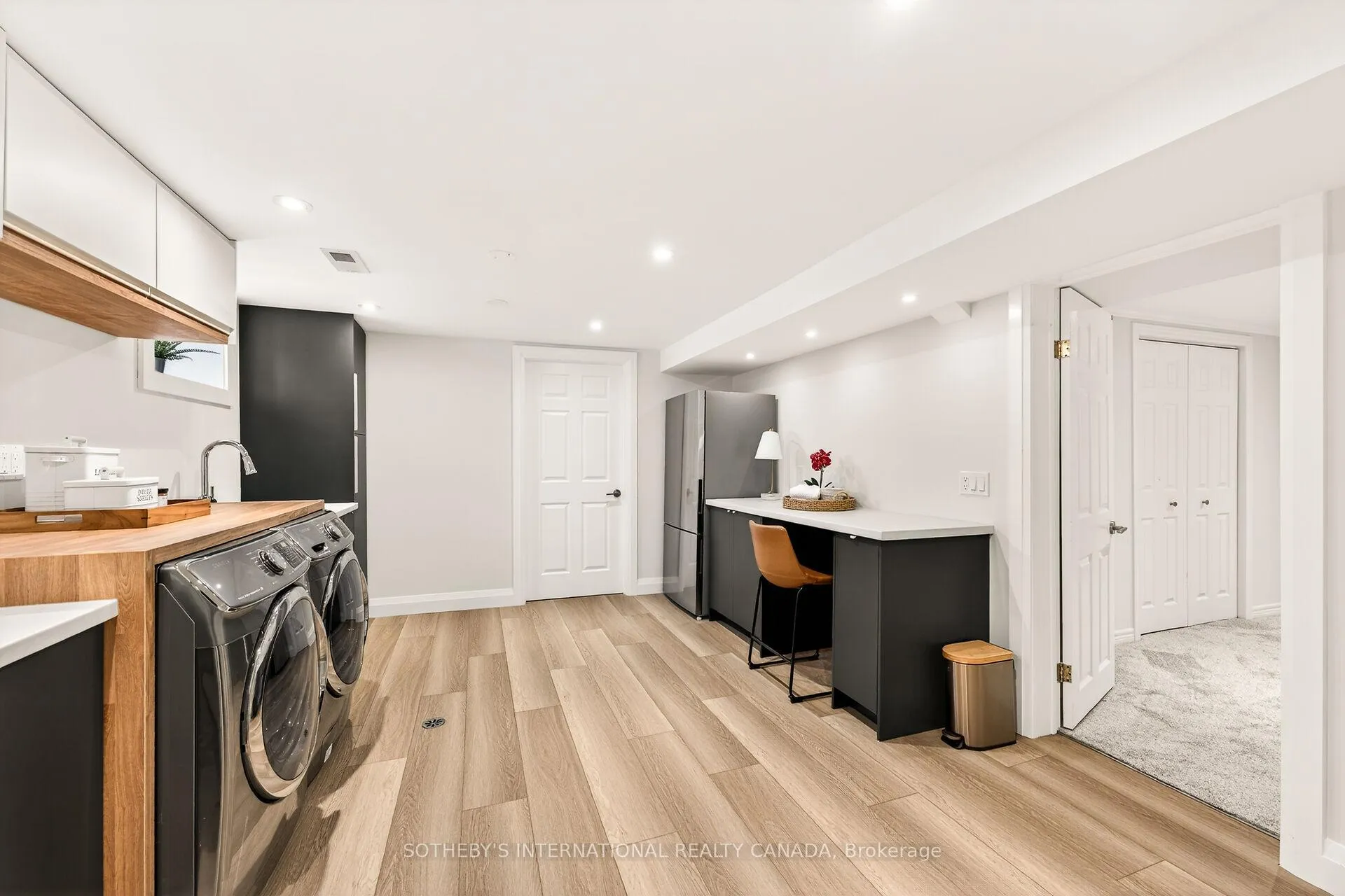 Photo 31 of 499 Wicklow Road, Burlington, Shoreacres — HOMEH