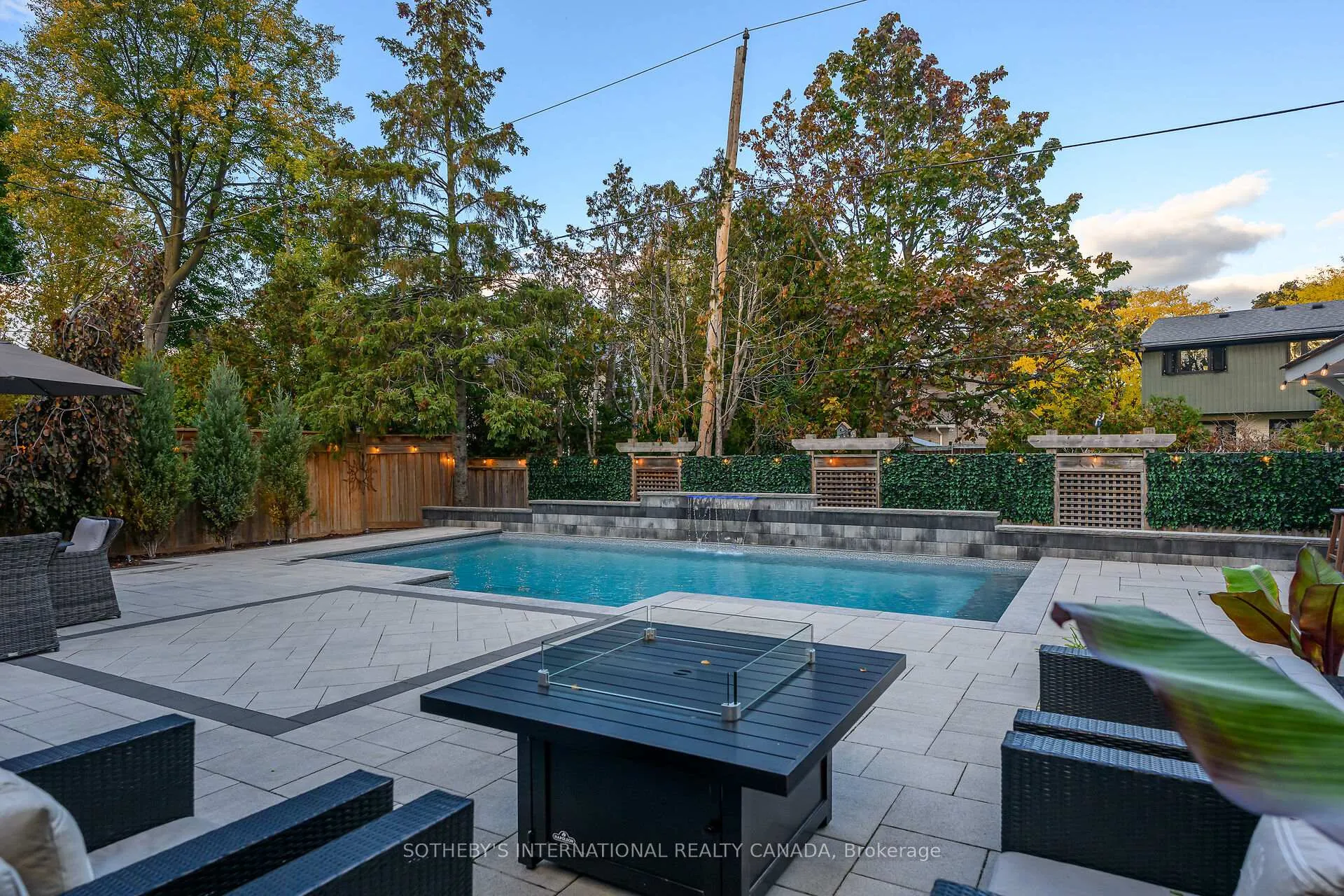 Photo 42 of 499 Wicklow Road, Burlington, Shoreacres — HOMEH