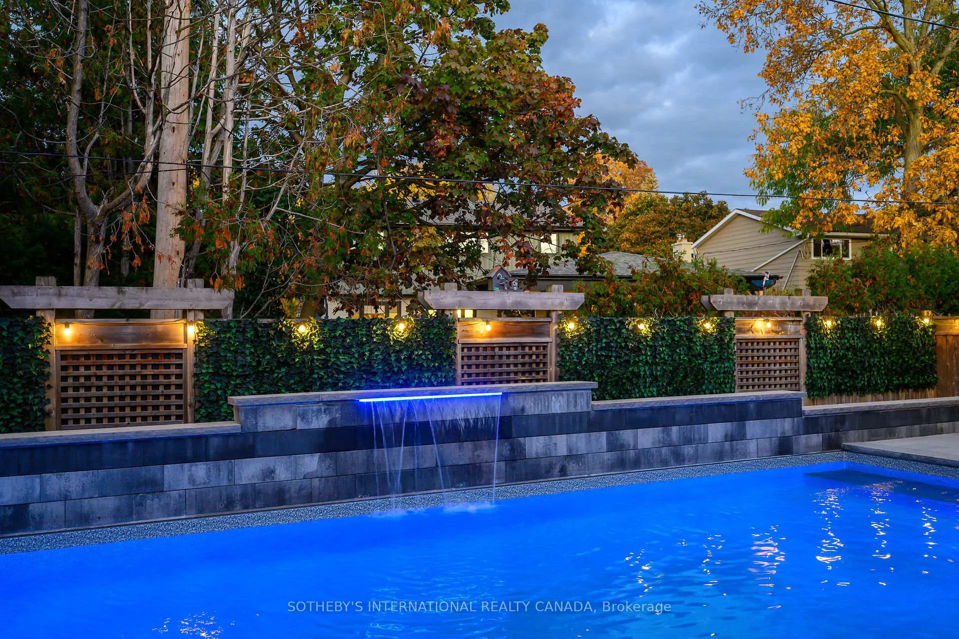 Photo 45 of 499 Wicklow Road, Burlington, Shoreacres — HOMEH
