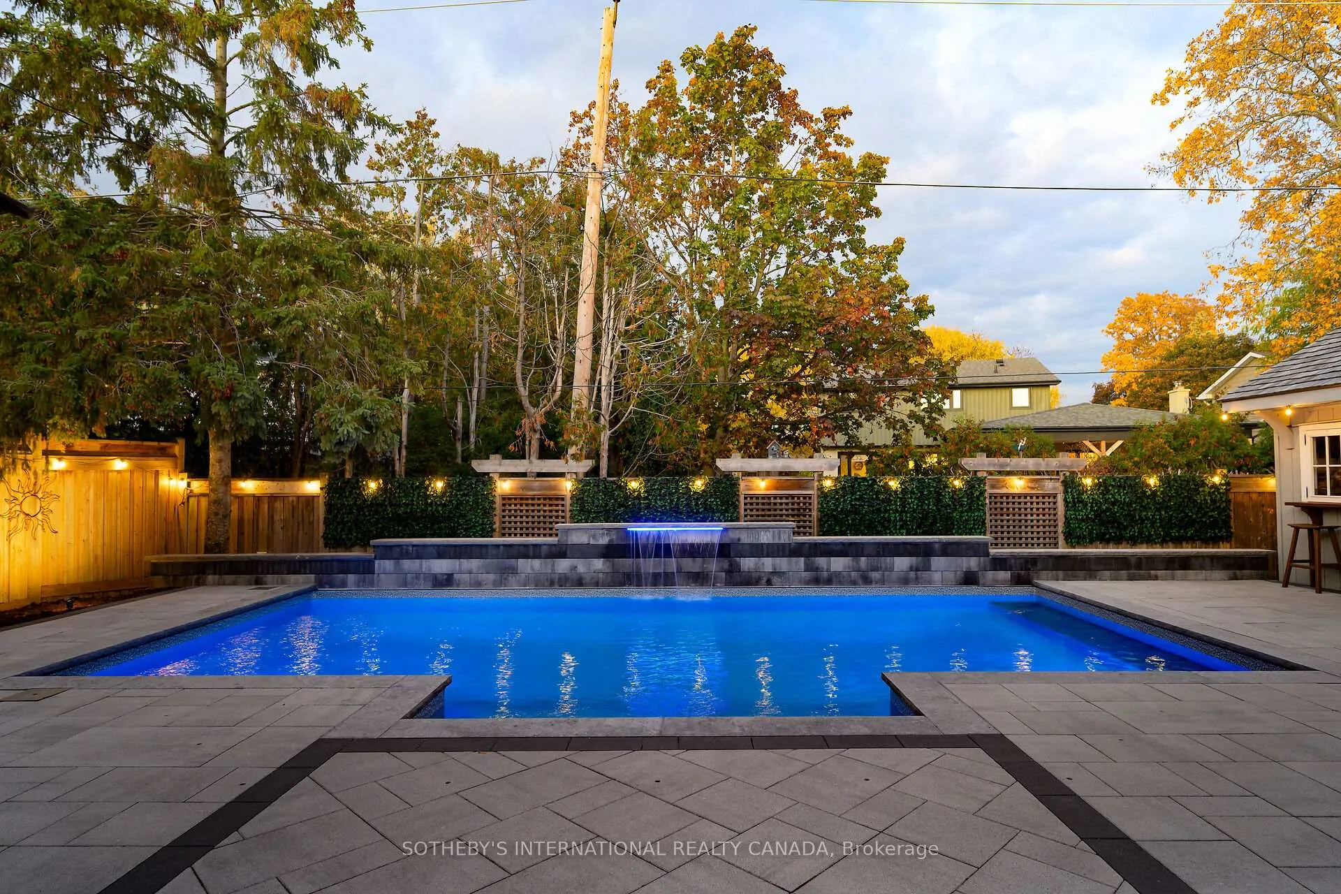 Photo 46 of 499 Wicklow Road, Burlington, Shoreacres — HOMEH