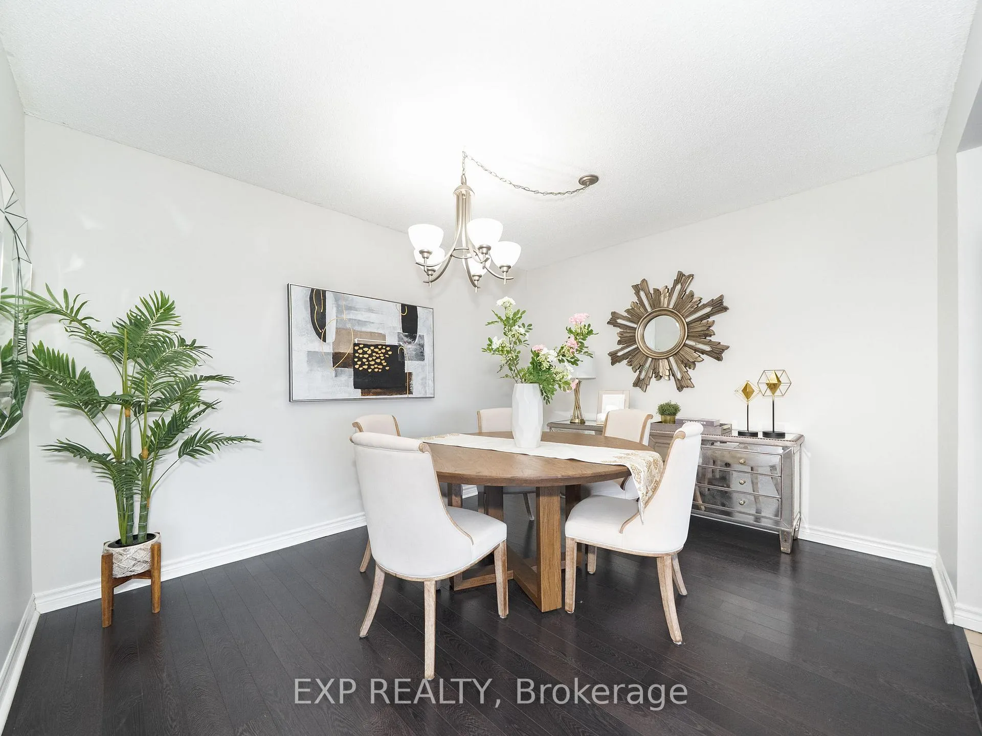 Photo 9 of Unit 1602, 7420 Bathurst Street, Vaughan, Brownridge — HOMEH