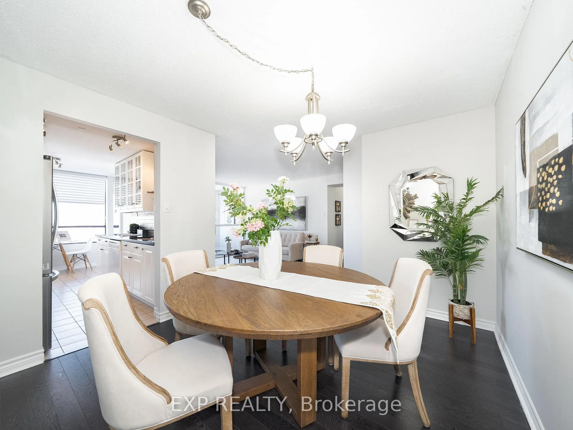 Photo 10 of Unit 1602, 7420 Bathurst Street, Vaughan, Brownridge — HOMEH