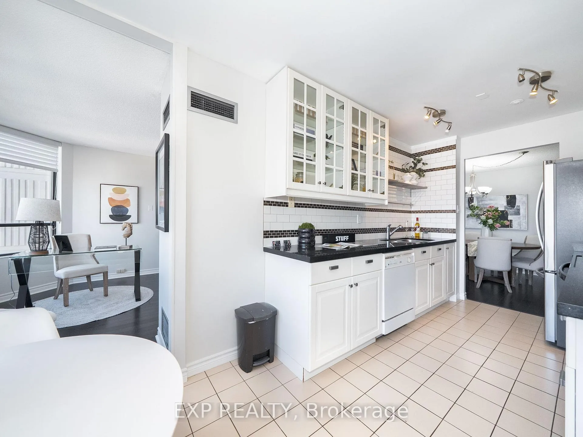 Photo 14 of Unit 1602, 7420 Bathurst Street, Vaughan, Brownridge — HOMEH