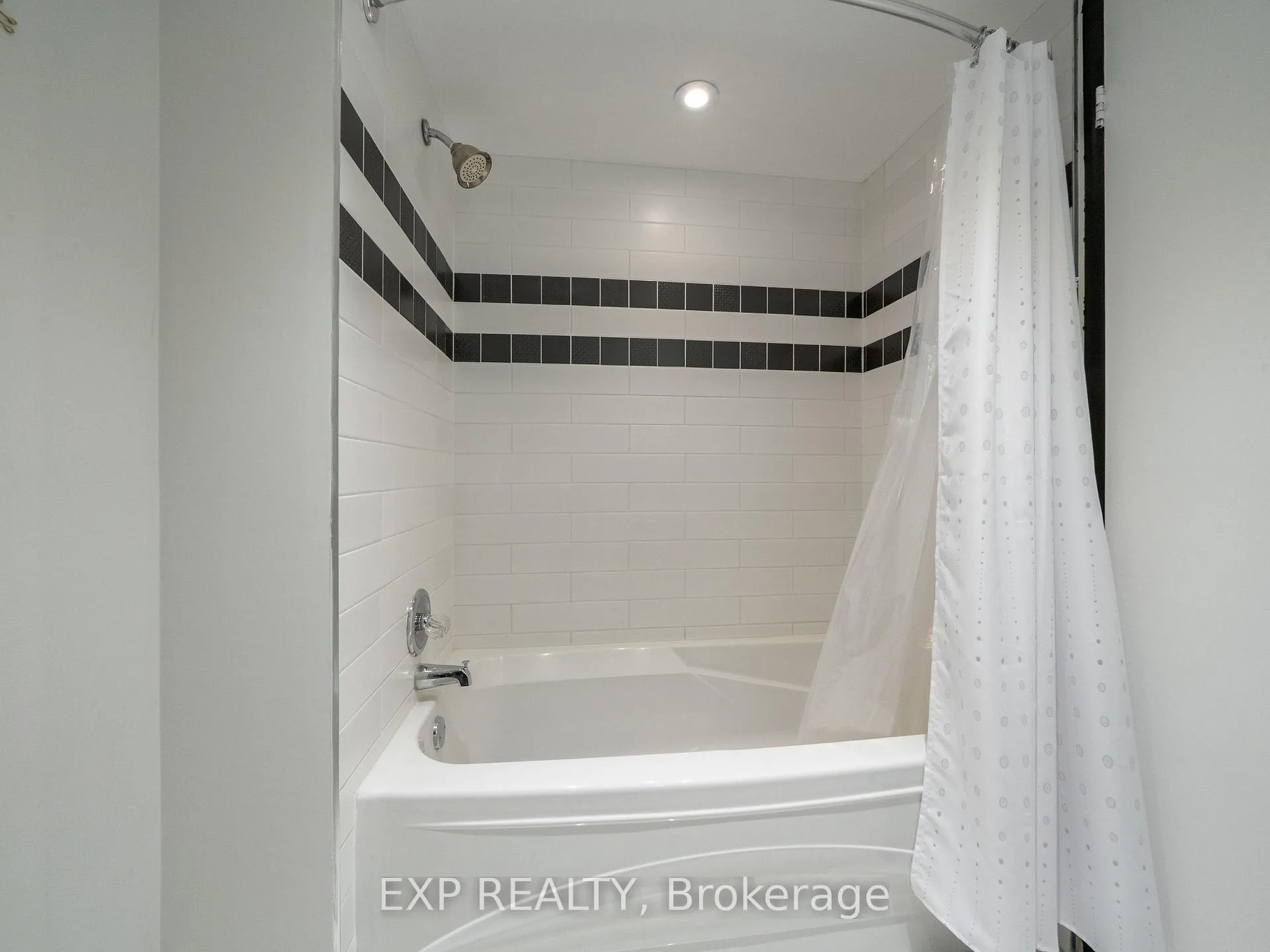 Photo 19 of Unit 1602, 7420 Bathurst Street, Vaughan, Brownridge — HOMEH