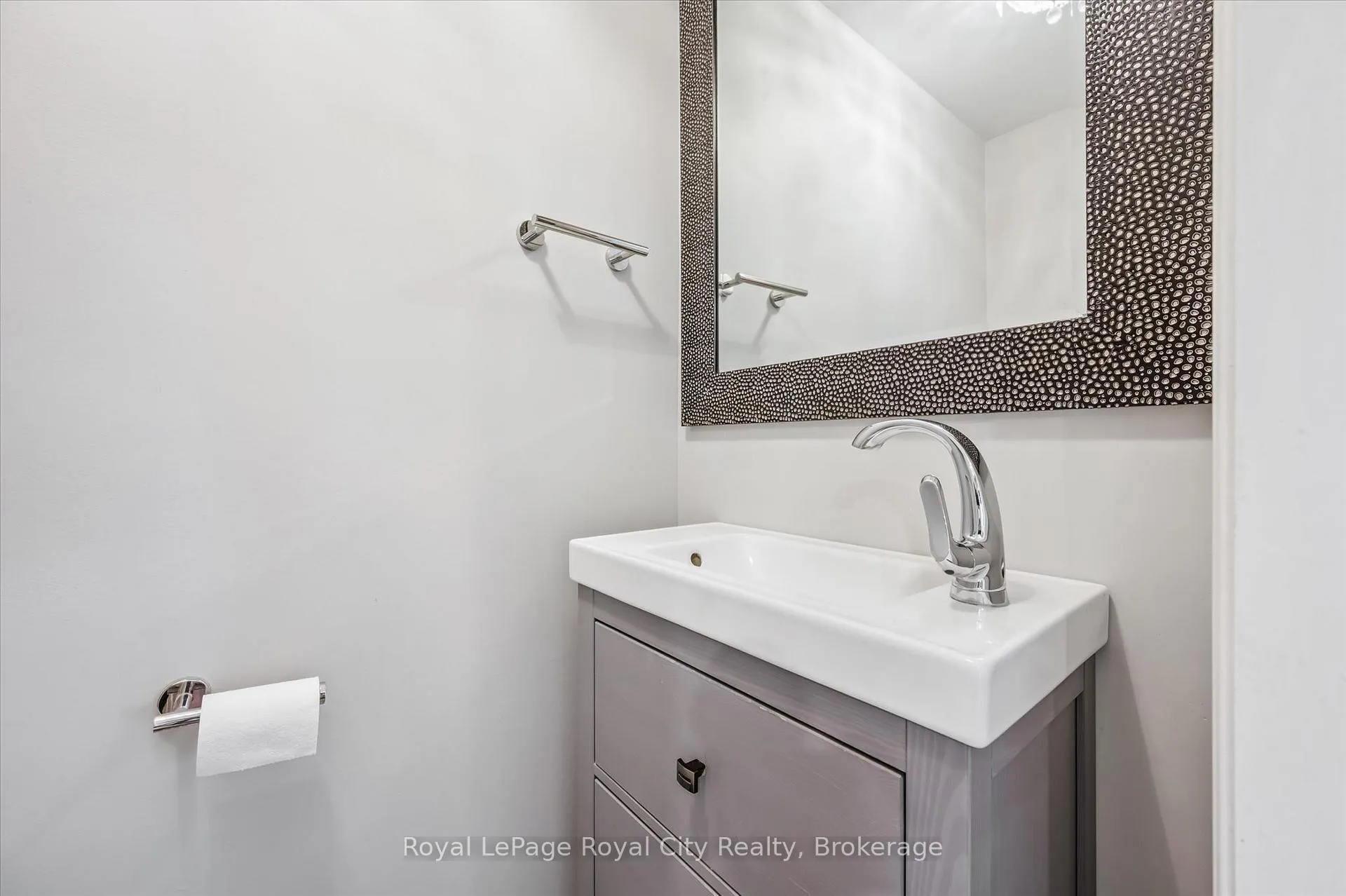 Photo 10 of 184 Harvard Road, Guelph, Kortright West — HOMEH