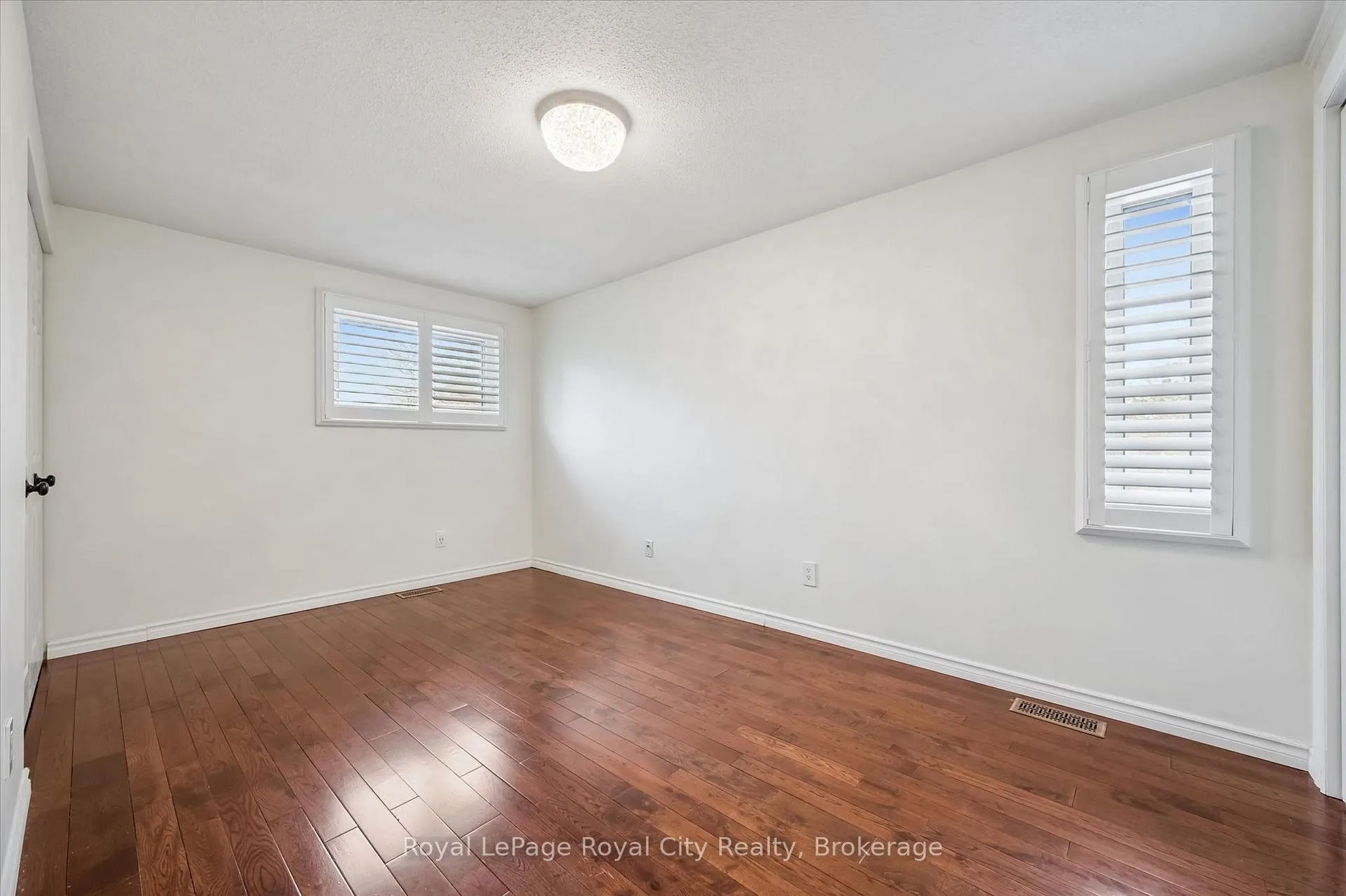 Photo 21 of 184 Harvard Road, Guelph, Kortright West — HOMEH