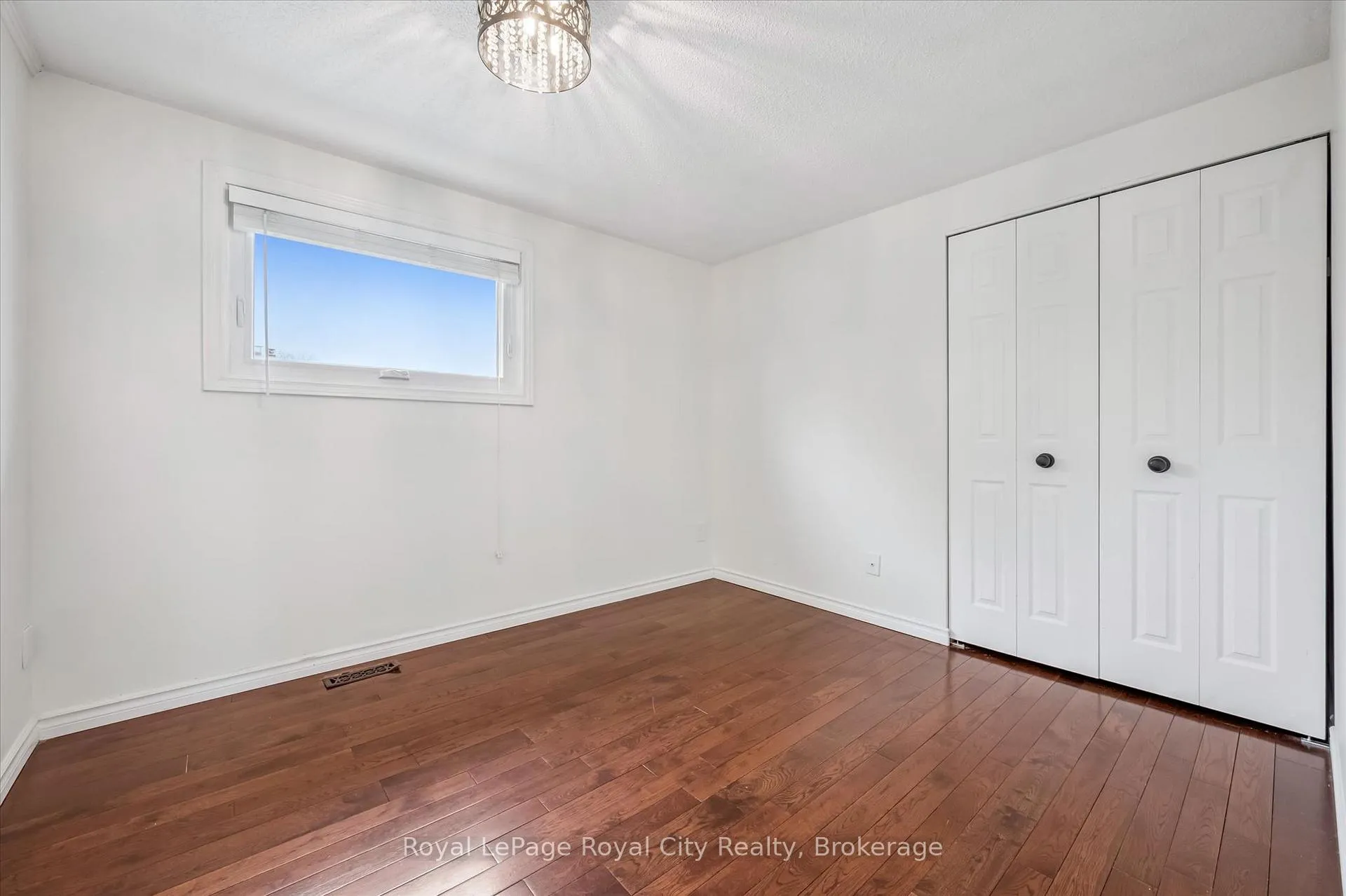 Photo 26 of 184 Harvard Road, Guelph, Kortright West — HOMEH