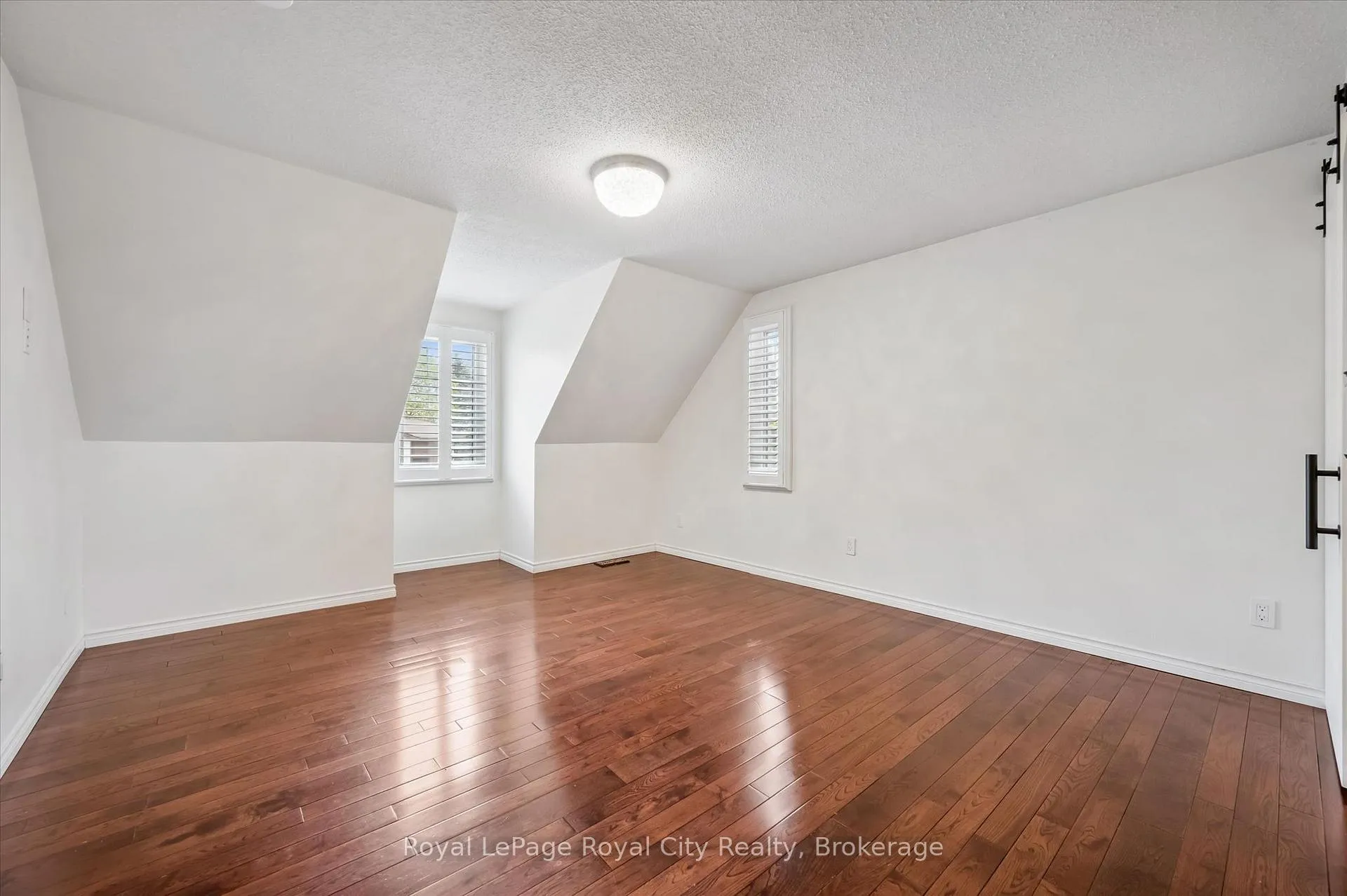 Photo 29 of 184 Harvard Road, Guelph, Kortright West — HOMEH