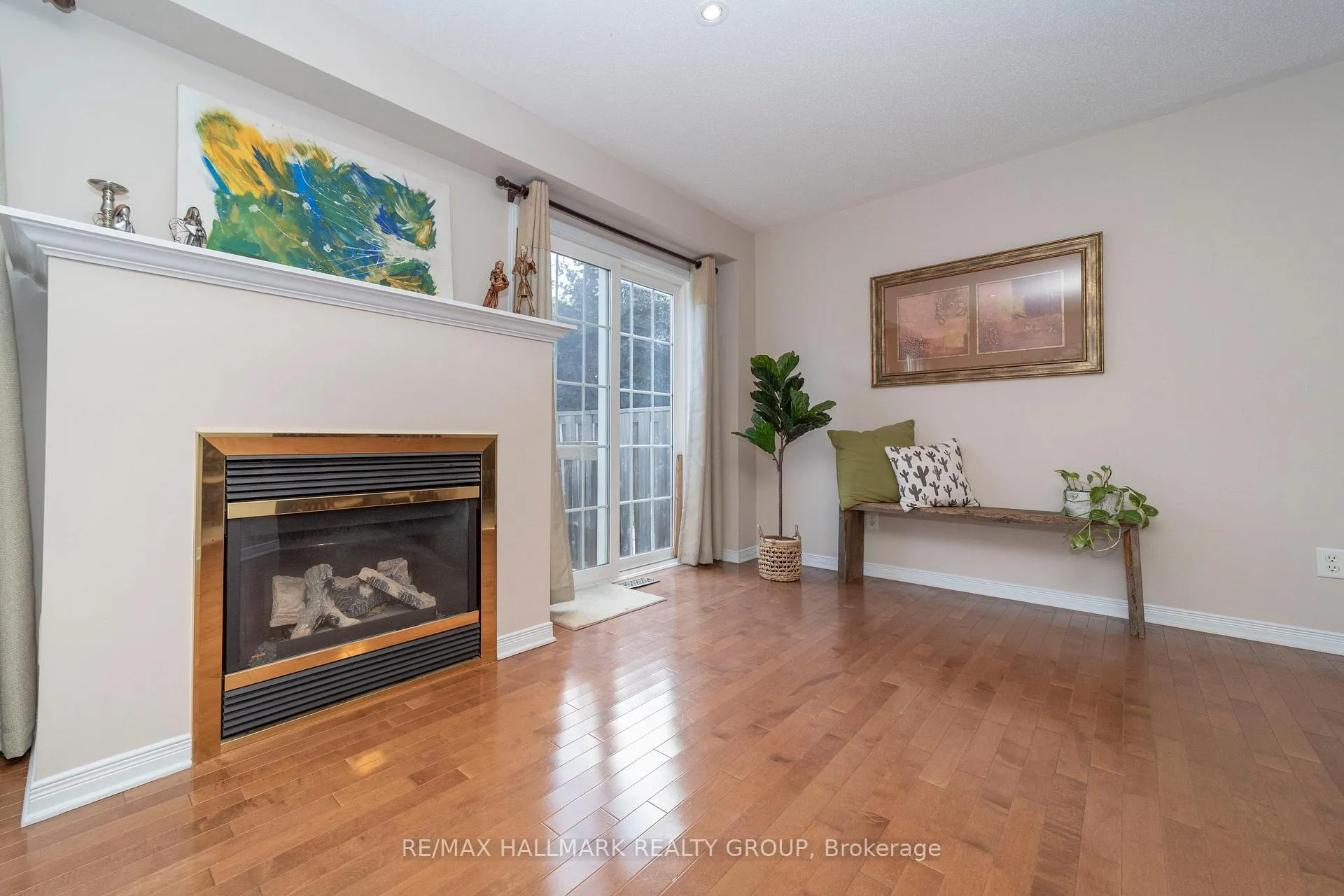 Photo 13 of 10 Fieldberry Private, Ottawa, Barrhaven - Stonebridge — HOMEH