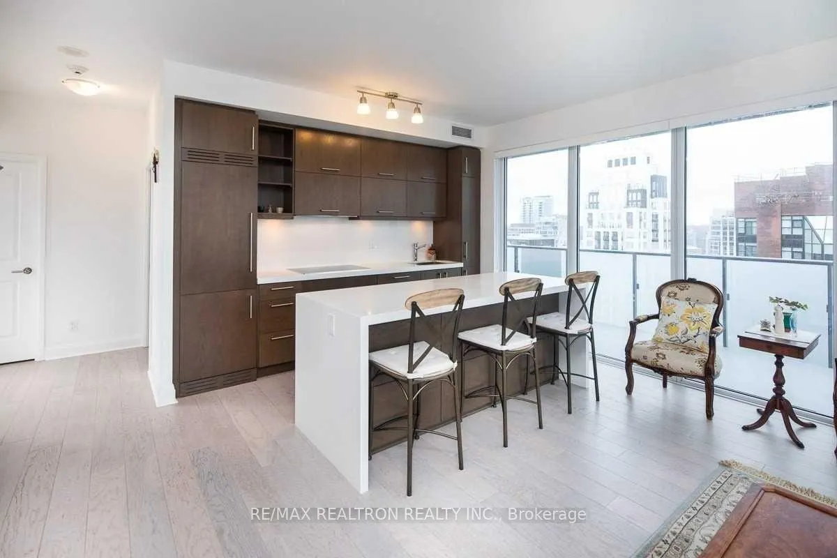 Photo 3 of Unit 2310, 1080 Bay Street, Toronto, Bay Street Corridor — HOMEH