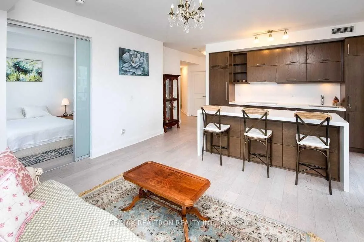 Photo 7 of Unit 2310, 1080 Bay Street, Toronto, Bay Street Corridor — HOMEH