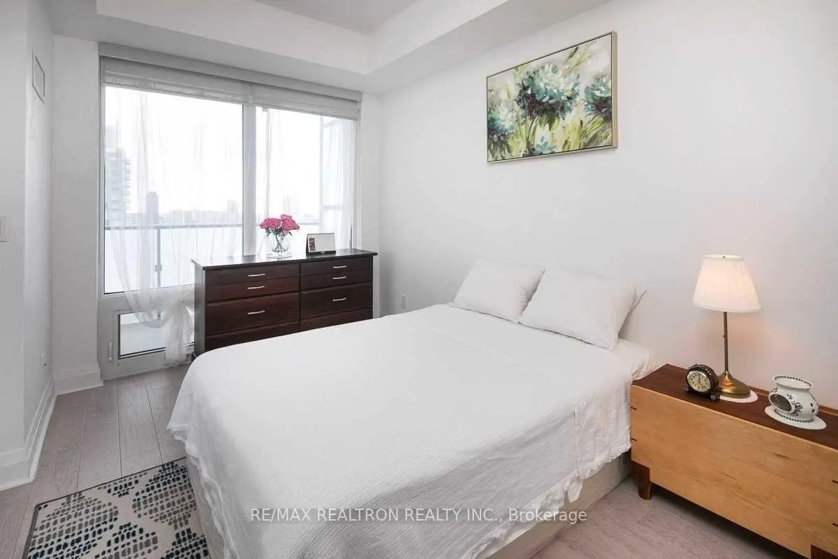 Photo 9 of Unit 2310, 1080 Bay Street, Toronto, Bay Street Corridor — HOMEH