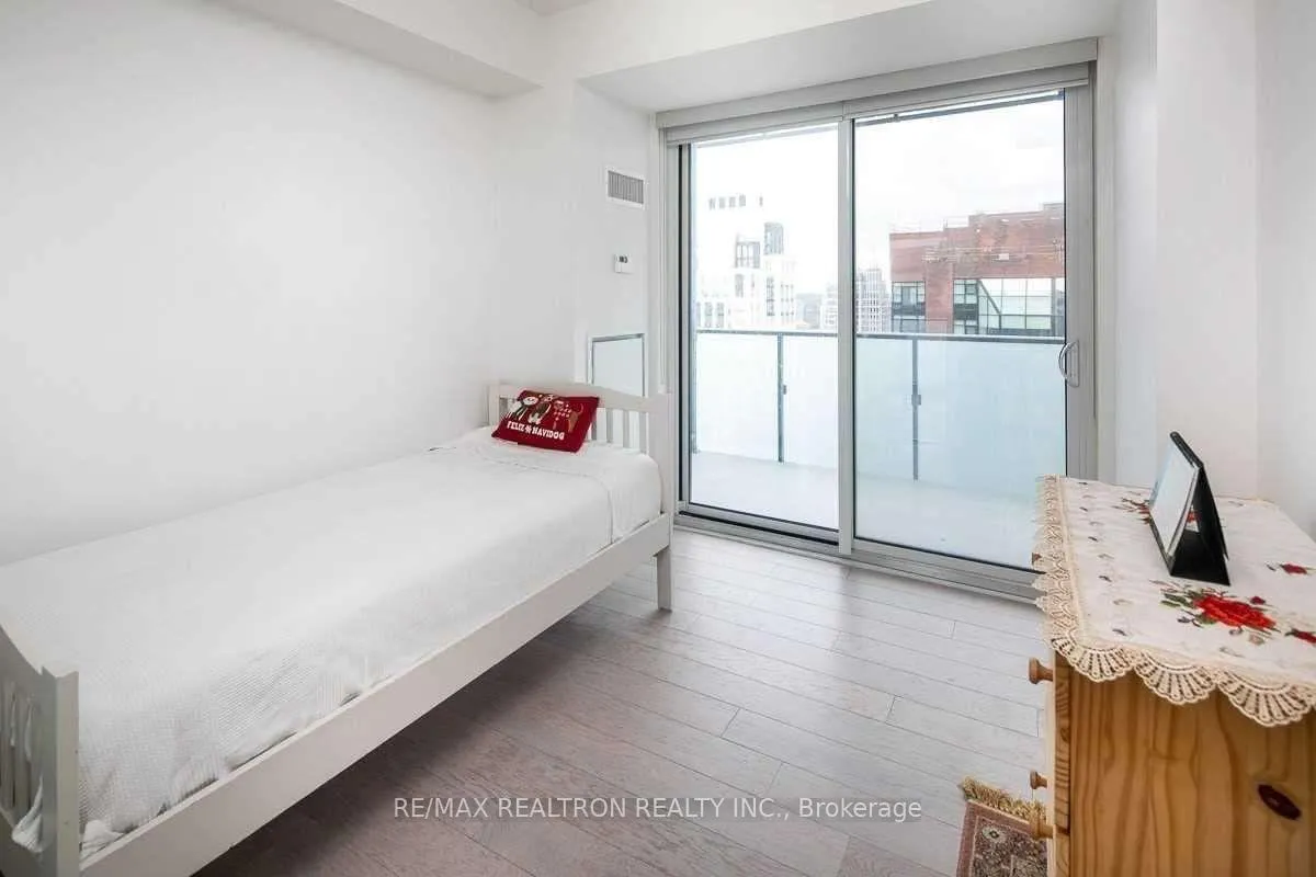 Photo 11 of Unit 2310, 1080 Bay Street, Toronto, Bay Street Corridor — HOMEH