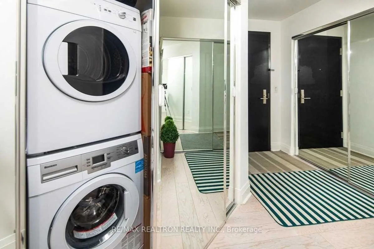 Photo 14 of Unit 2310, 1080 Bay Street, Toronto, Bay Street Corridor — HOMEH