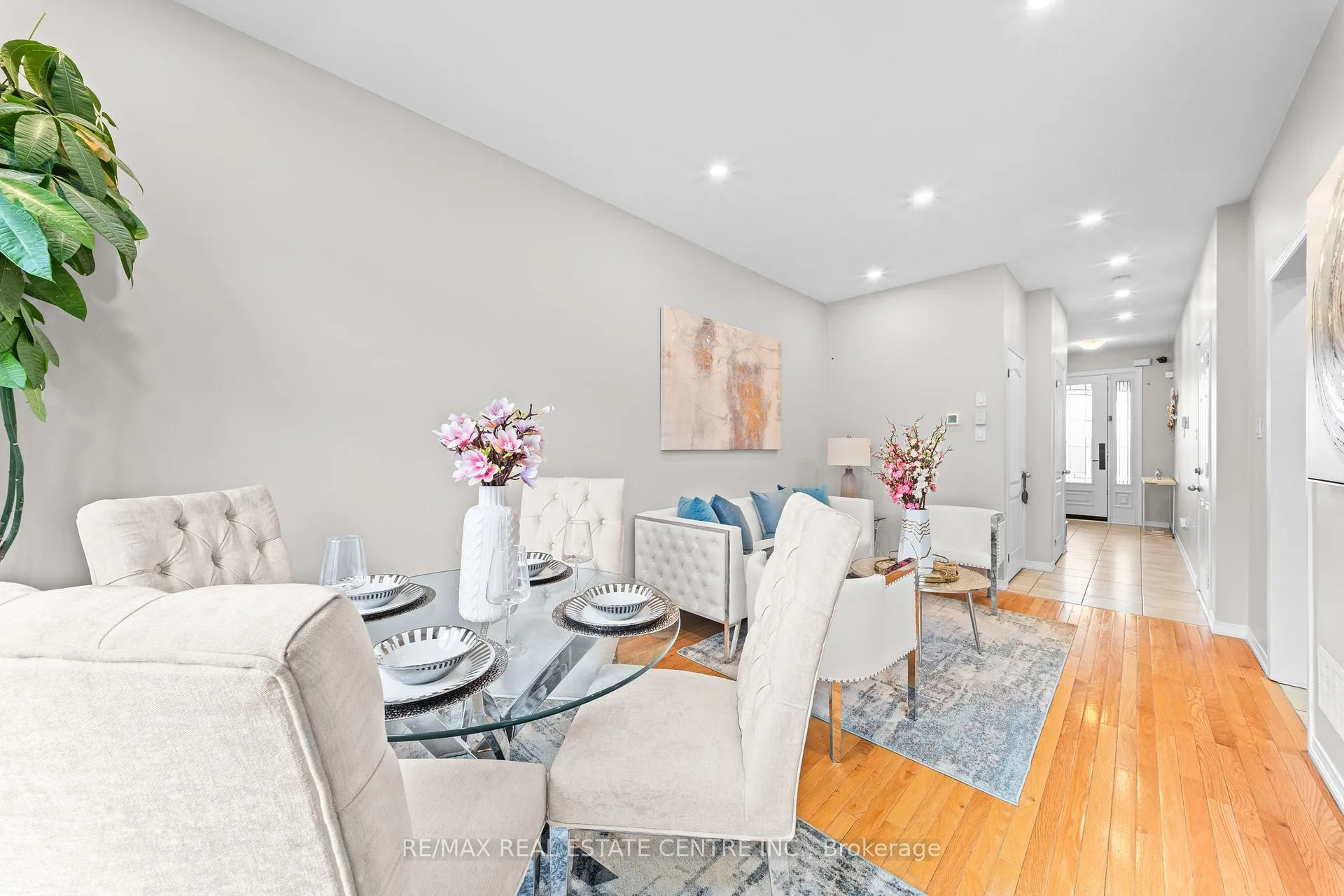 Photo 14 of 62 Sussexvale Drive, Brampton, Sandringham-Wellington — HOMEH