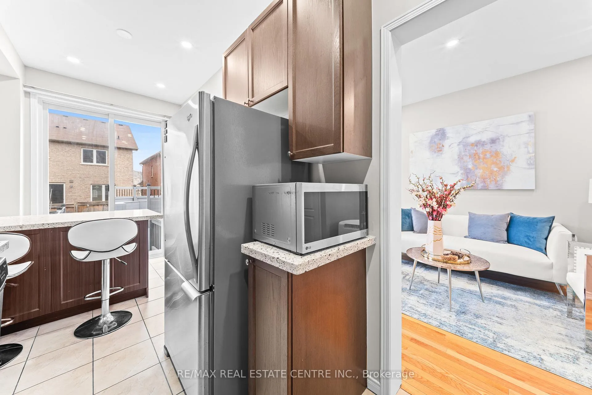 Photo 23 of 62 Sussexvale Drive, Brampton, Sandringham-Wellington — HOMEH