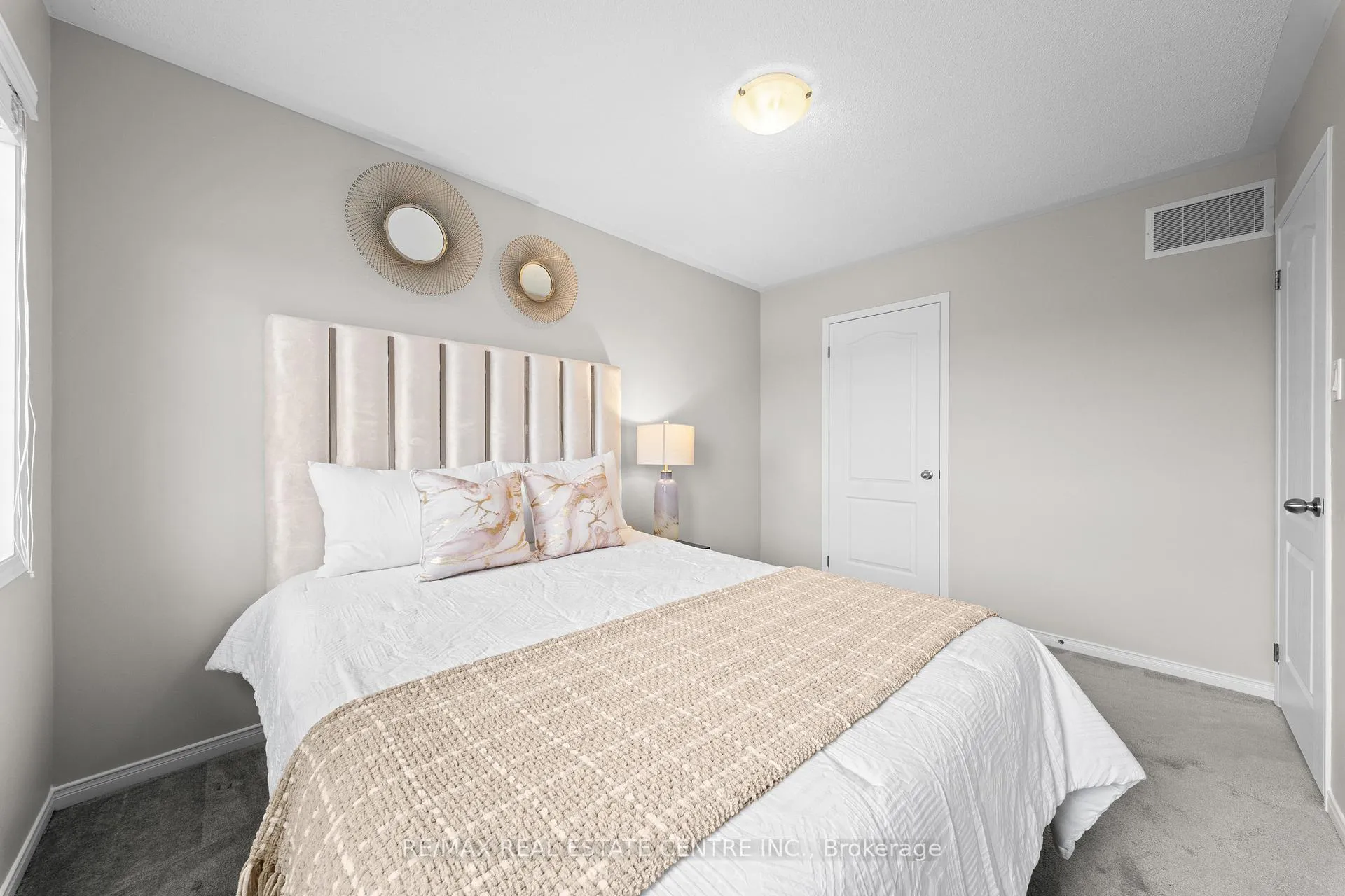 Photo 37 of 62 Sussexvale Drive, Brampton, Sandringham-Wellington — HOMEH