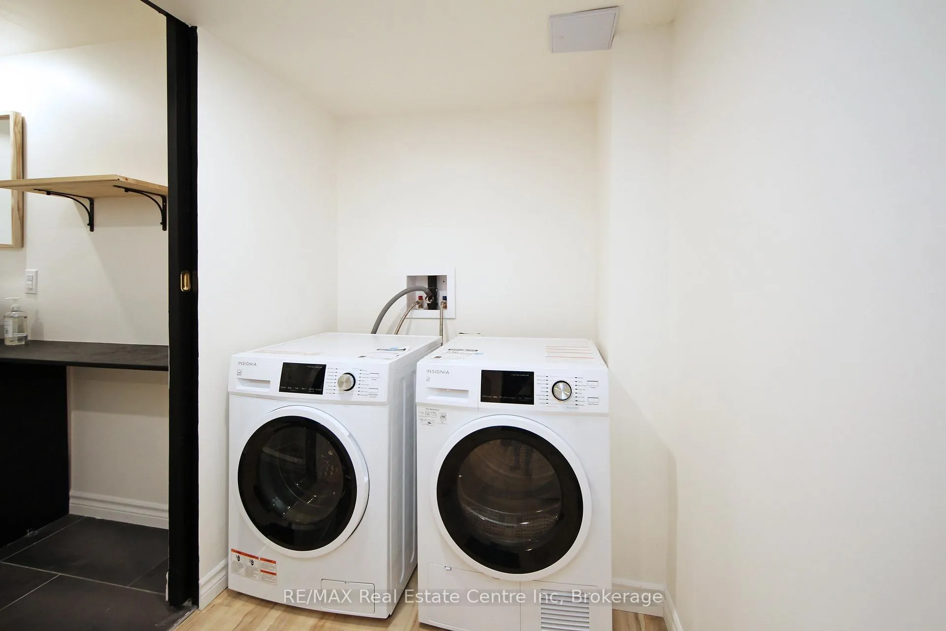 Photo 15 of Unit Basement Apt., 46 Talbot Street, Guelph, Dovercliffe Park/Old University — HOMEH