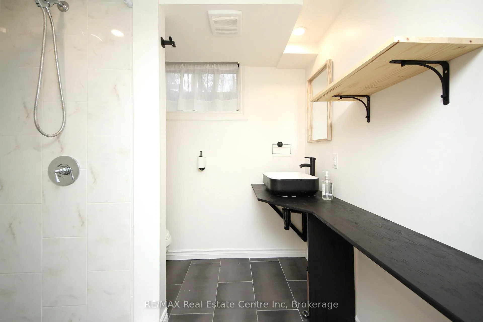 Photo 21 of Unit Basement Apt., 46 Talbot Street, Guelph, Dovercliffe Park/Old University — HOMEH