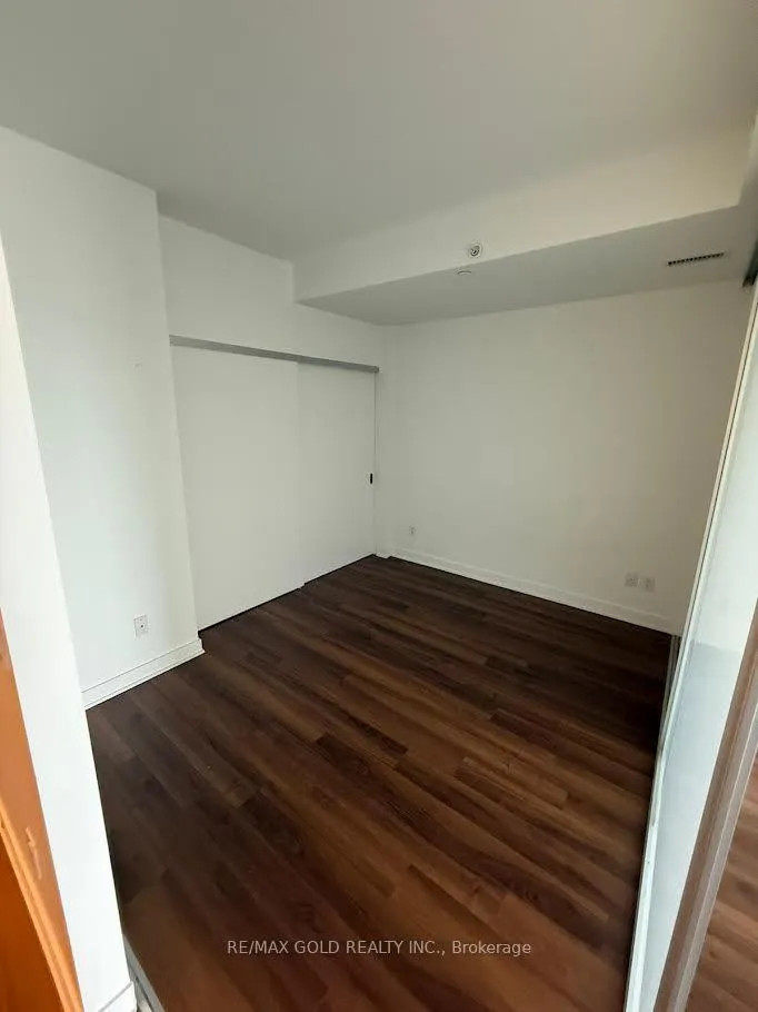 Photo 6 of Unit 904, 210 Simcoe Street, Toronto, Kensington-Chinatown — HOMEH