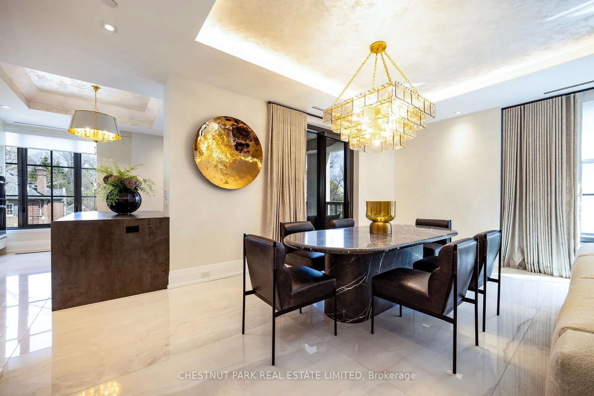 Photo 7 of Unit 302, 77 Clarendon Avenue, Toronto, Casa Loma — HOMEH