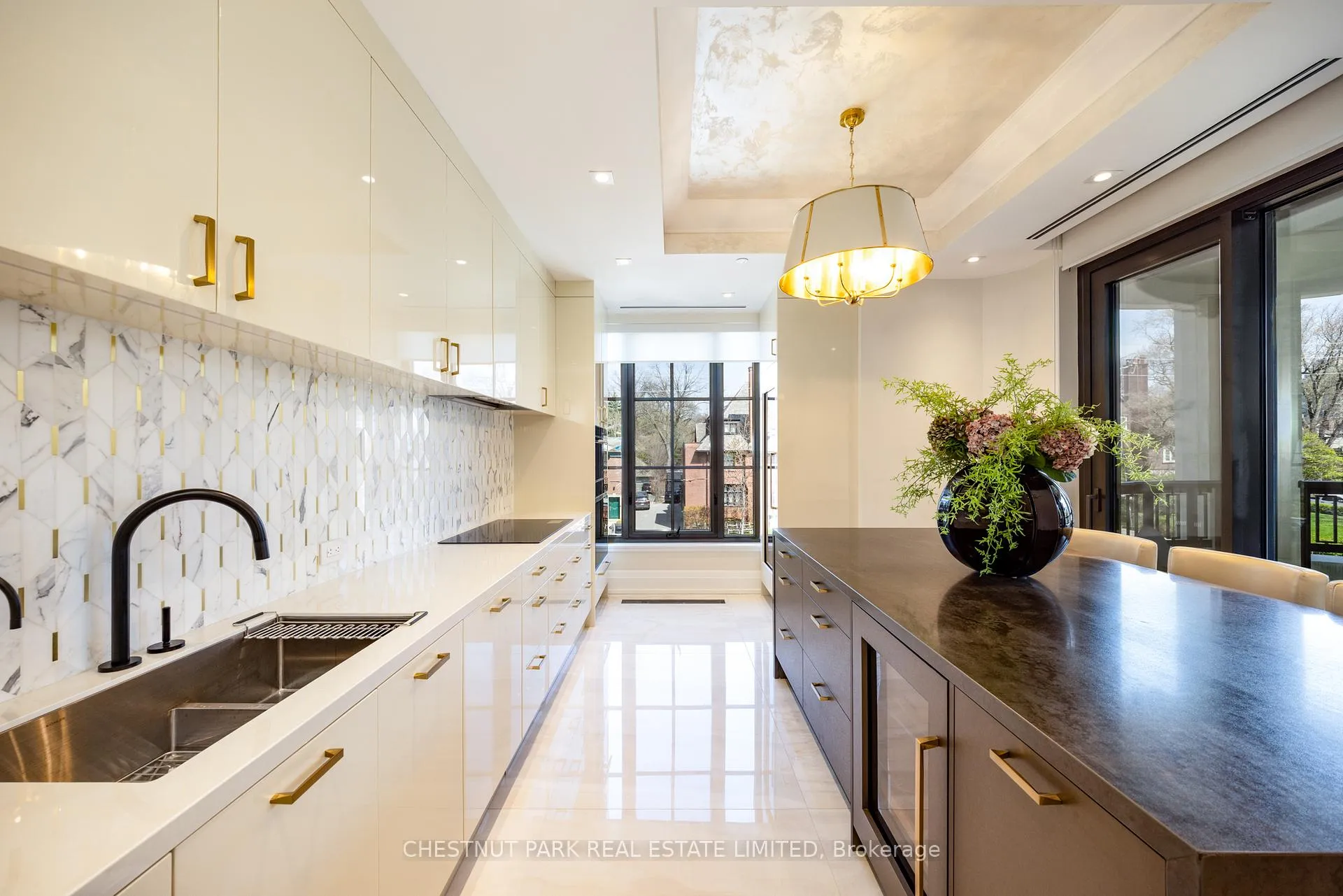 Photo 11 of Unit 302, 77 Clarendon Avenue, Toronto, Casa Loma — HOMEH