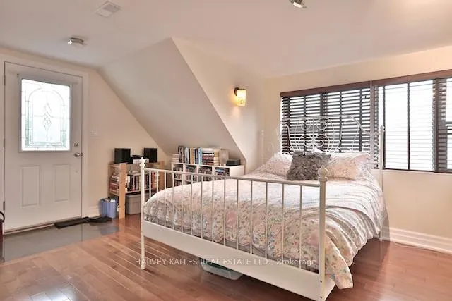Photo 11 of Unit 3, 202 Lippincot Street, Toronto, University — HOMEH