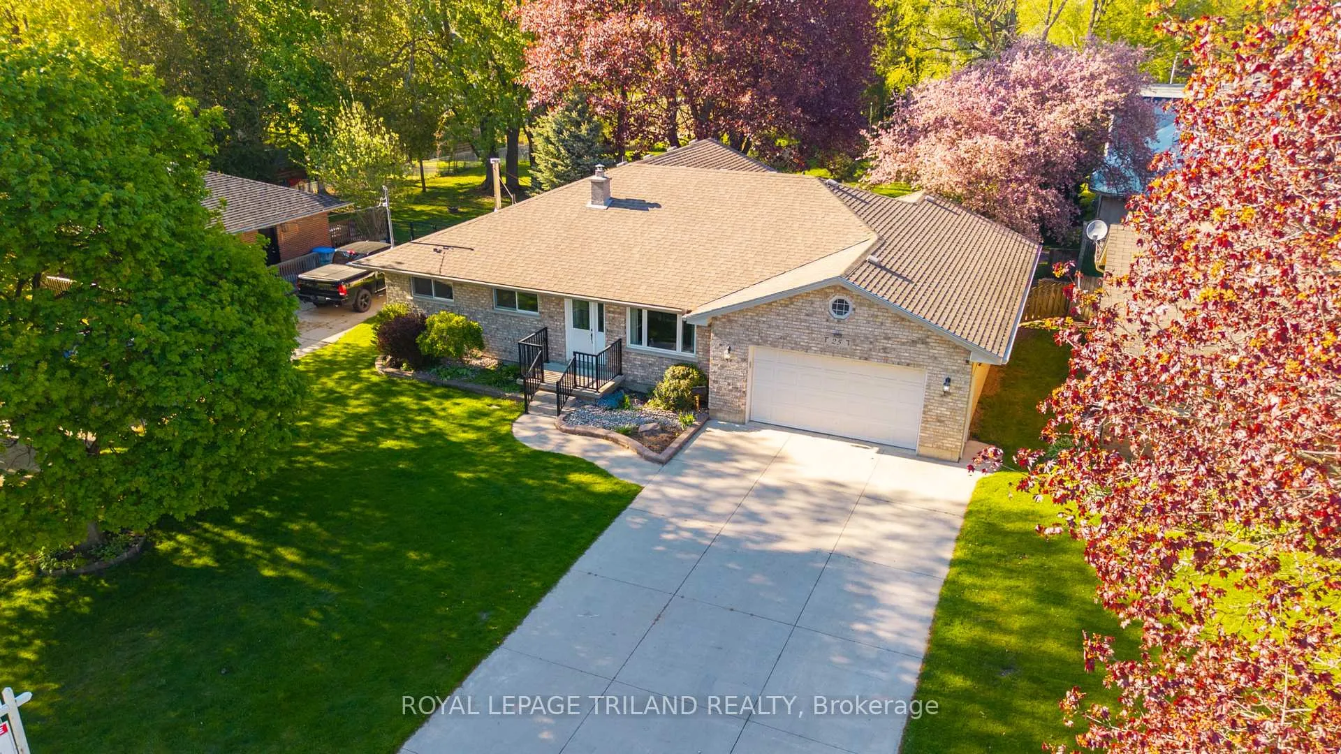 Front of 25 Pannell Lane