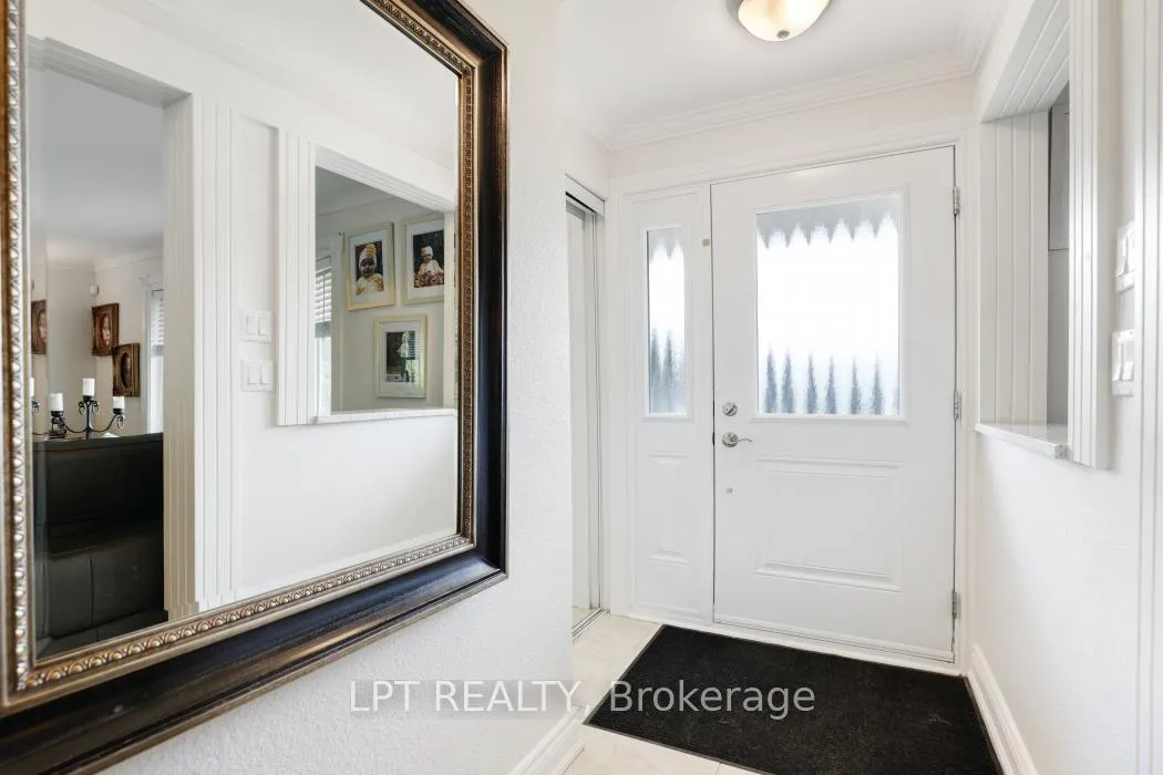Photo 4 of 1773 St Barbara Street, Ottawa, Blossom Park/Leitrim — HOMEH