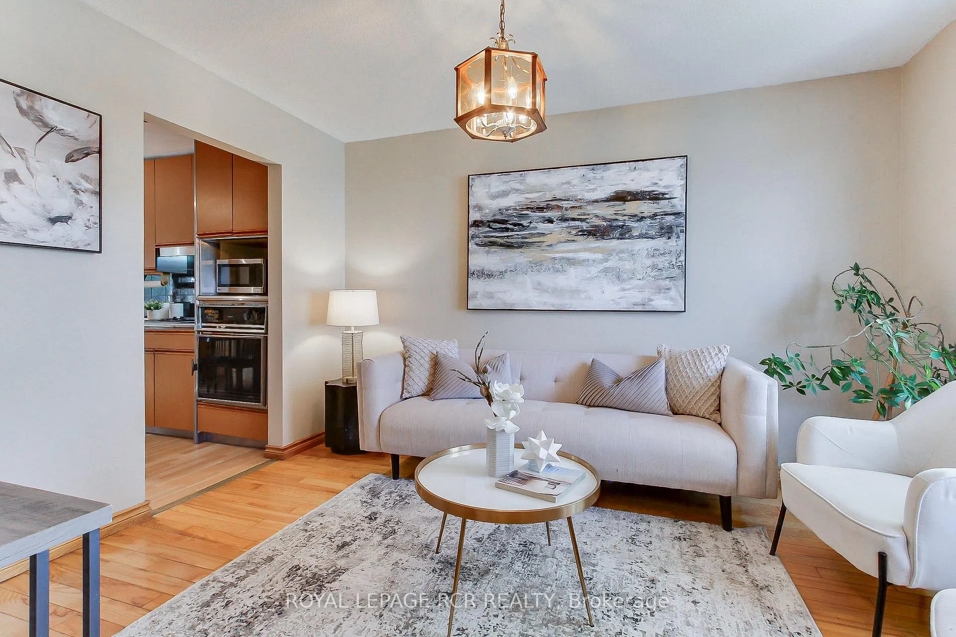 Photo 25 of 408 Handley Crescent, Newmarket, Central Newmarket — HOMEH