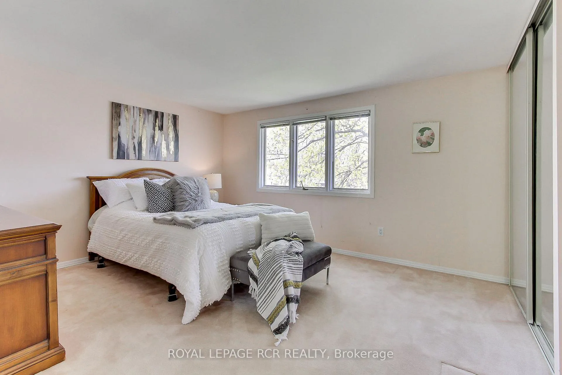 Photo 28 of 408 Handley Crescent, Newmarket, Central Newmarket — HOMEH