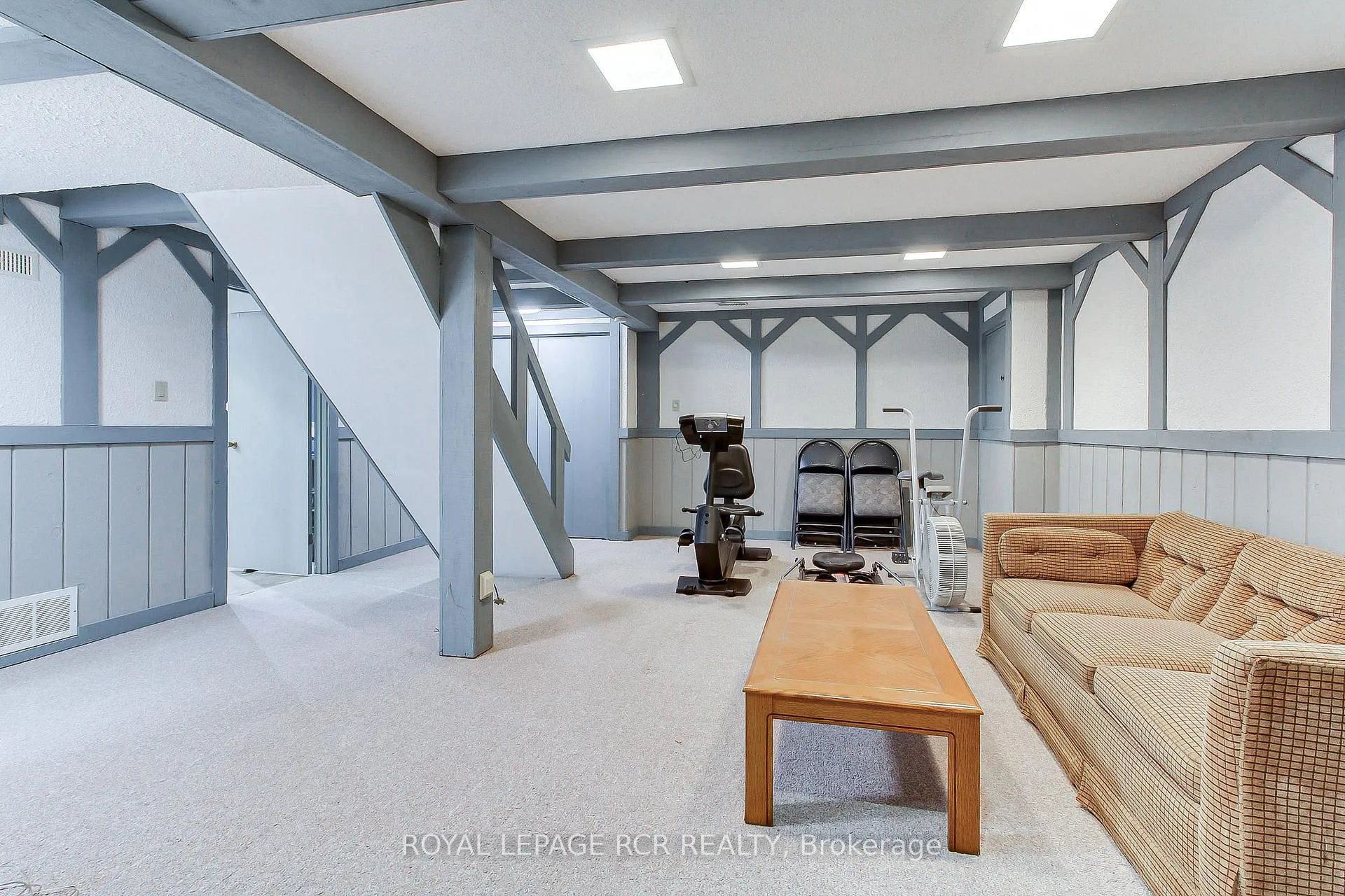 Photo 40 of 408 Handley Crescent, Newmarket, Central Newmarket — HOMEH