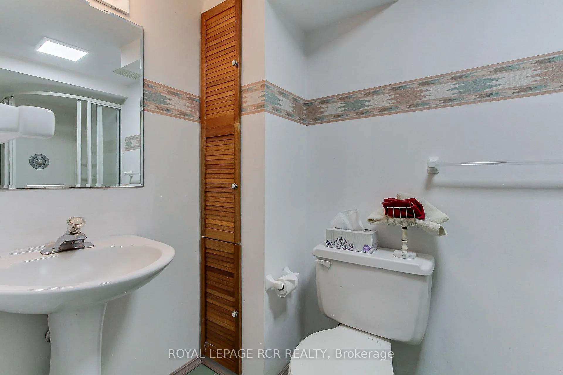 Photo 41 of 408 Handley Crescent, Newmarket, Central Newmarket — HOMEH