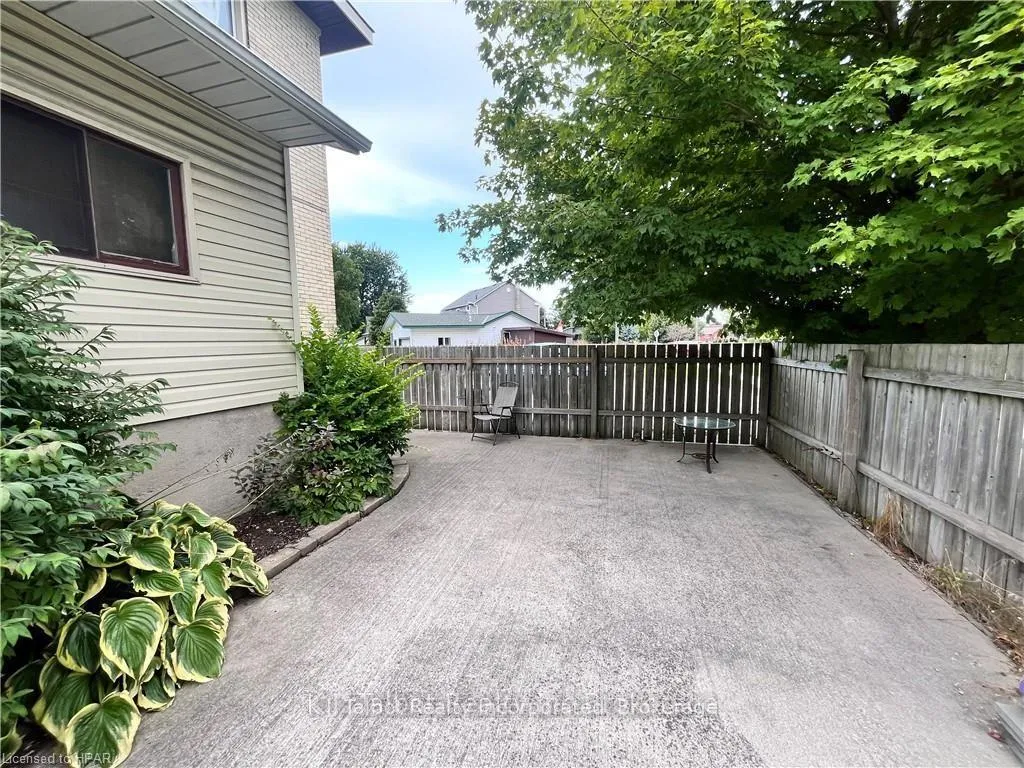 Photo 2 of Unit UNIT #1, 118 Toronto Street, Goderich, Goderich (Town) — HOMEH